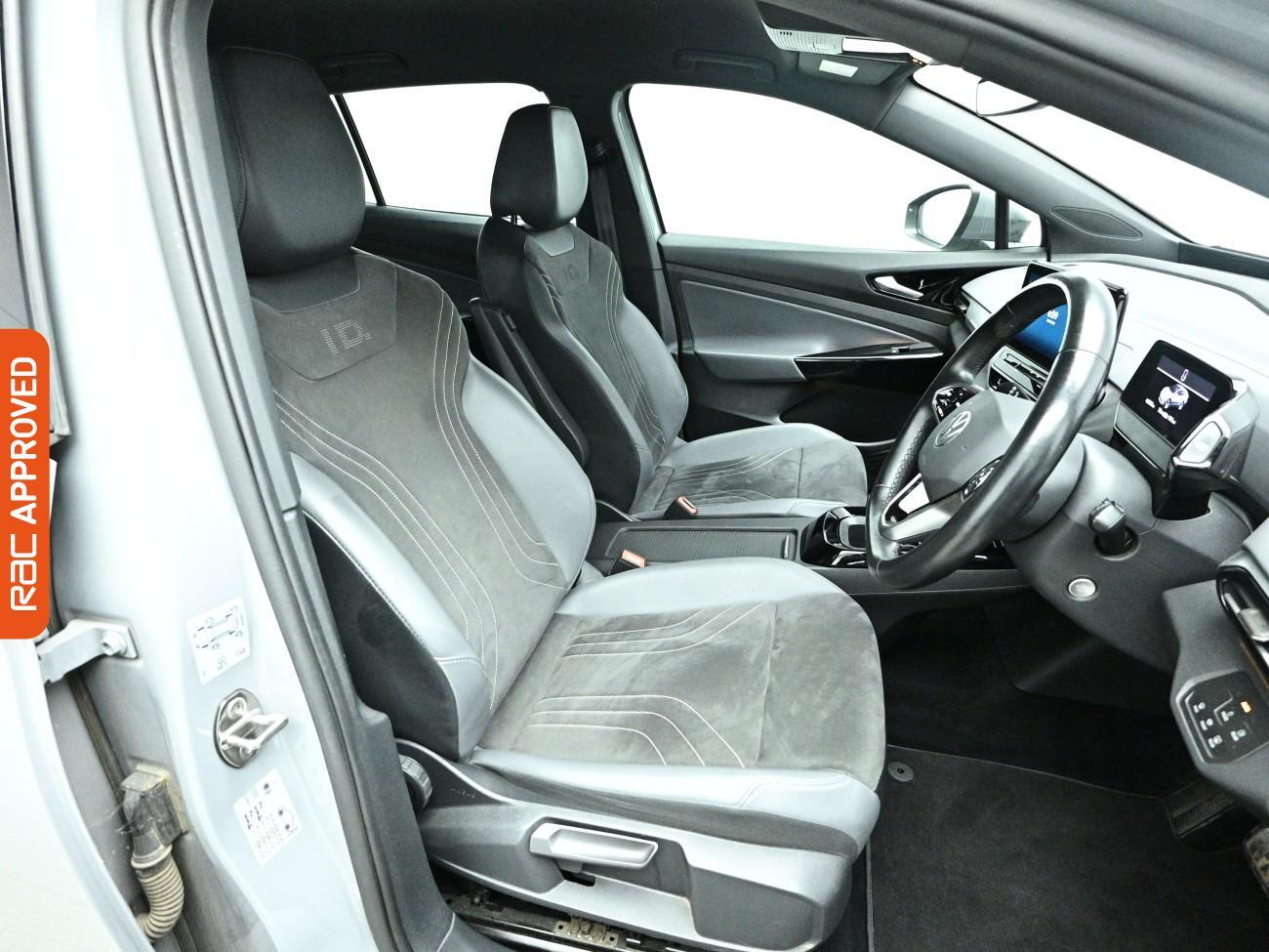Volkswagen ID.4 view 13