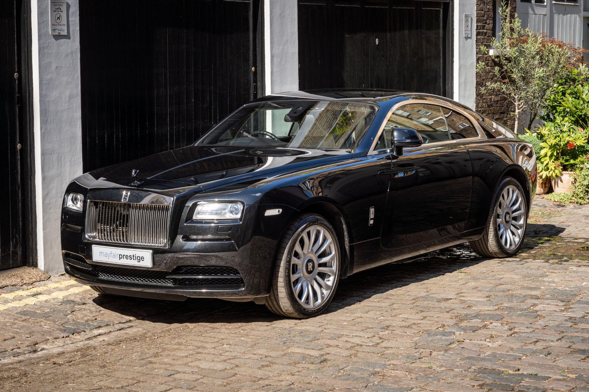 Rolls-Royce Wraith view 3