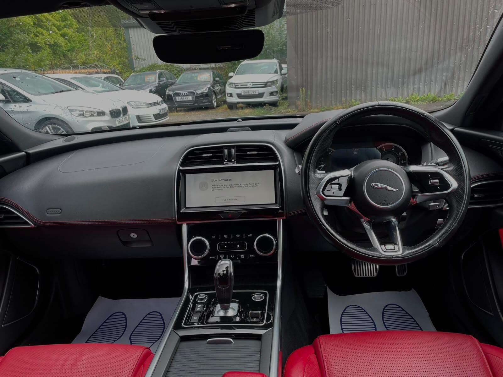 Jaguar XE view 17