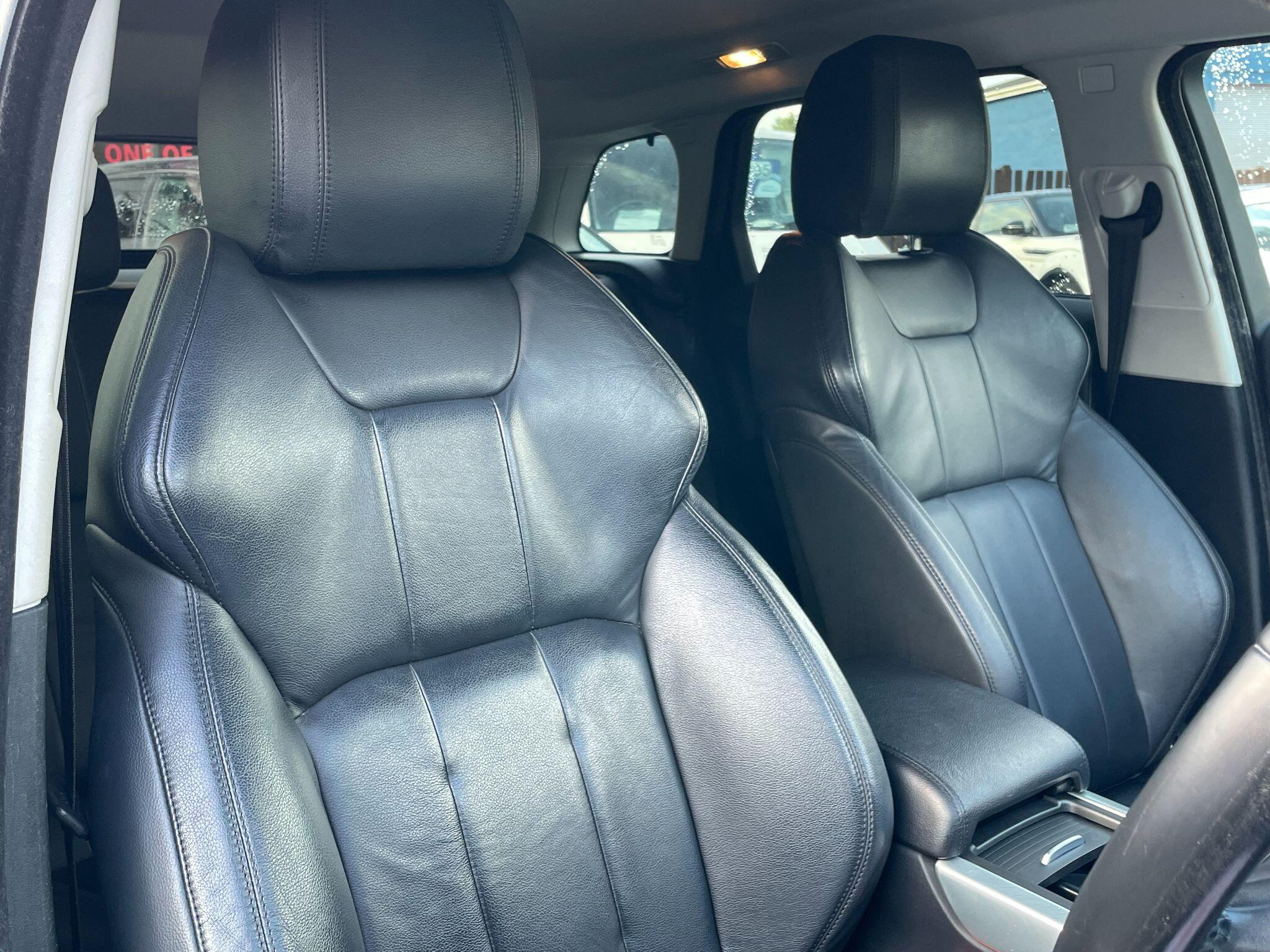 Land Rover Range Rover Evoque view 20