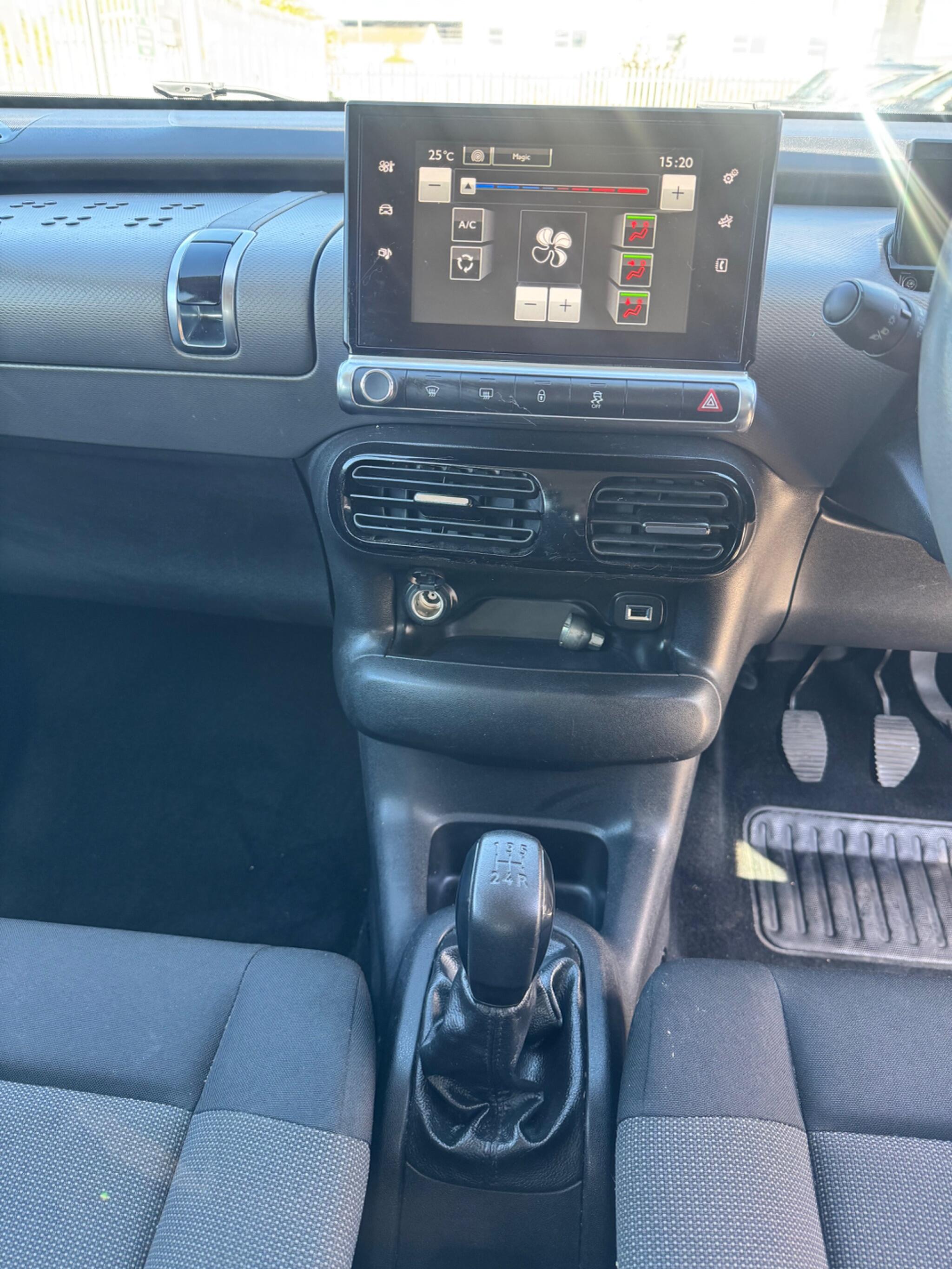 Citroen C4 Cactus view 24