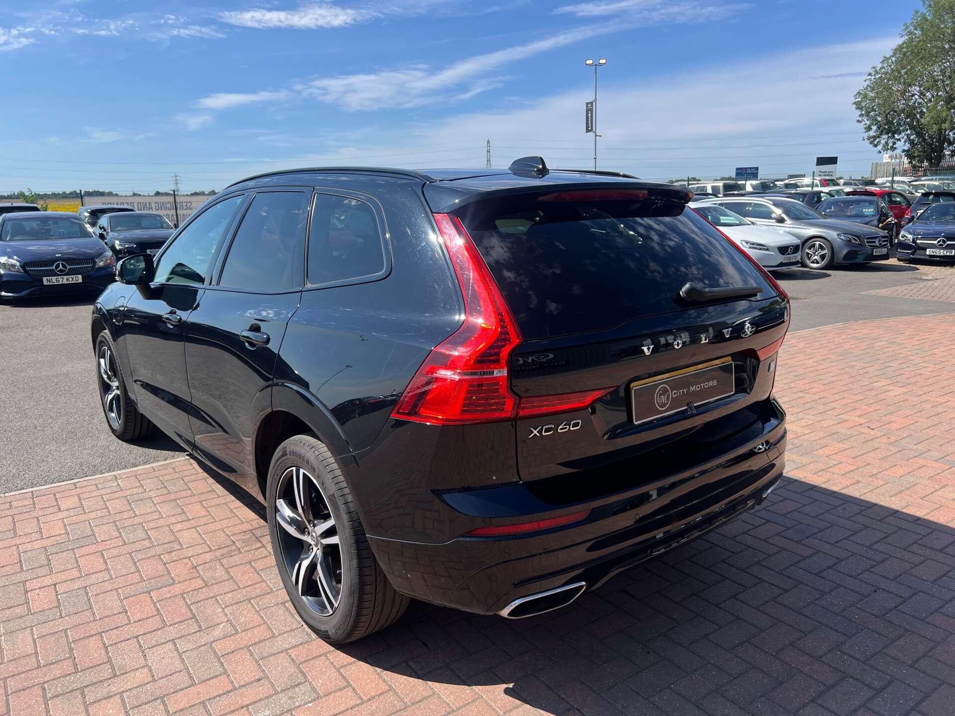 Volvo XC60 view 10