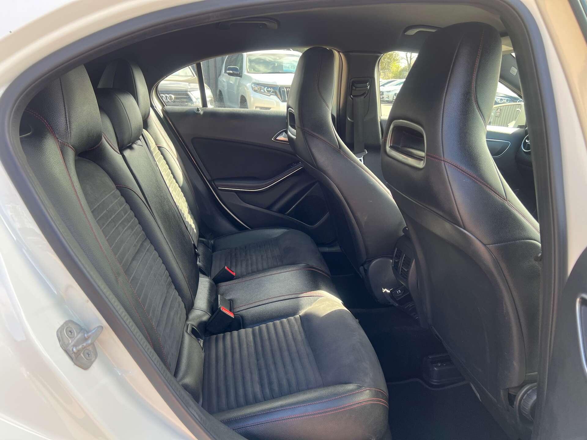 Mercedes-Benz A-Class view 29