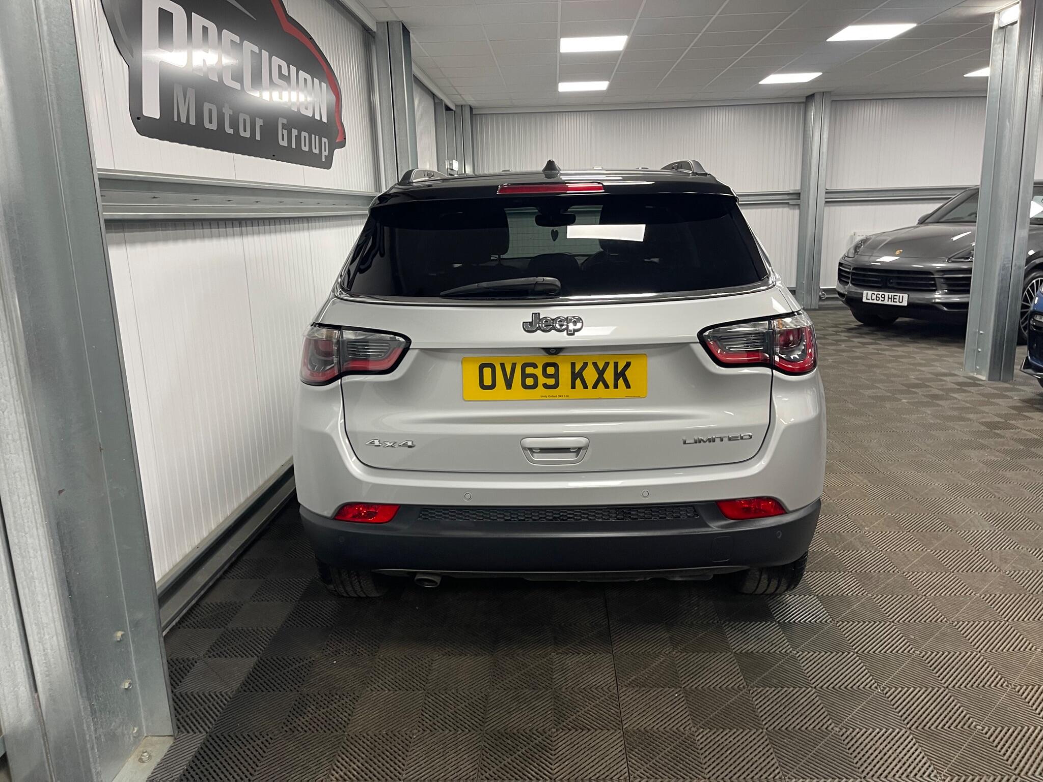 Jeep Compass view 19