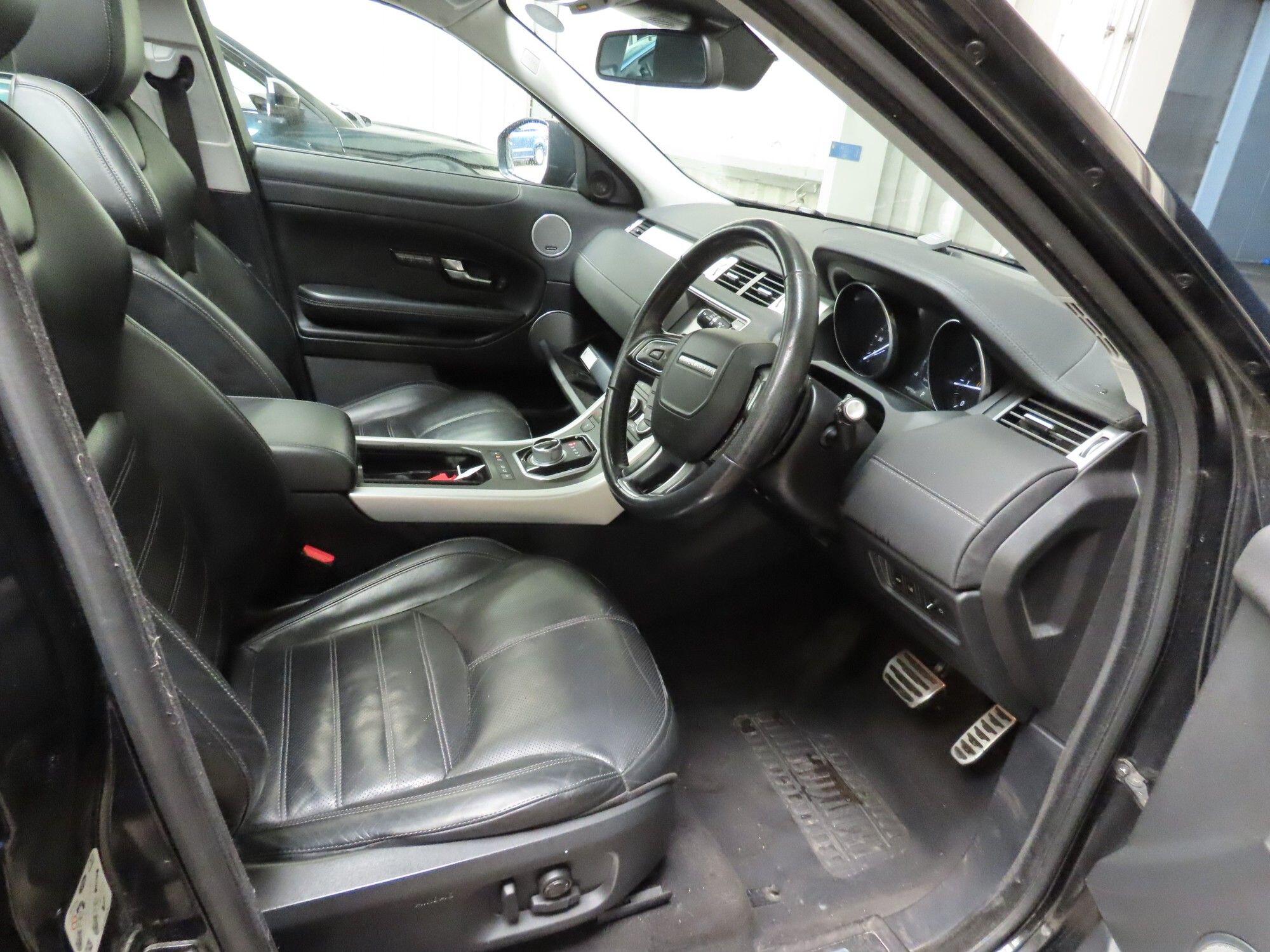 Land Rover Range Rover Evoque view 4