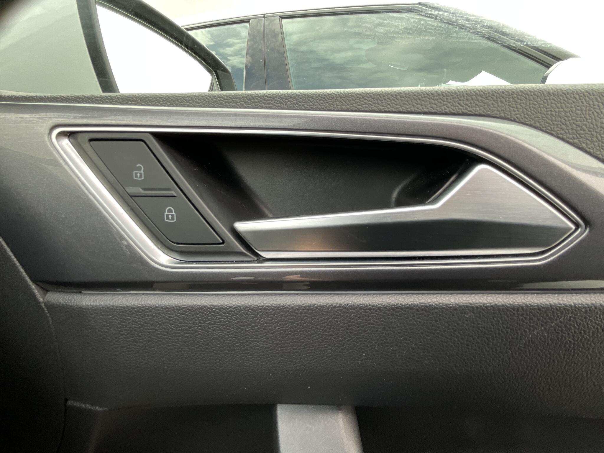 Volkswagen Polo view 37