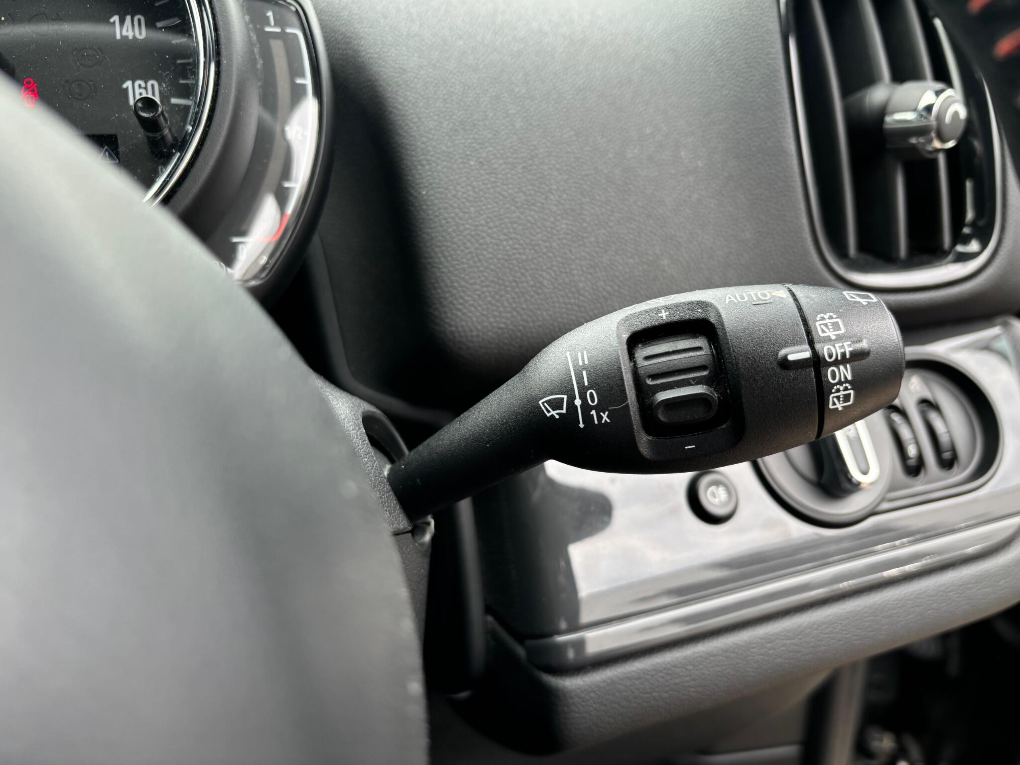 Mini Countryman view 9