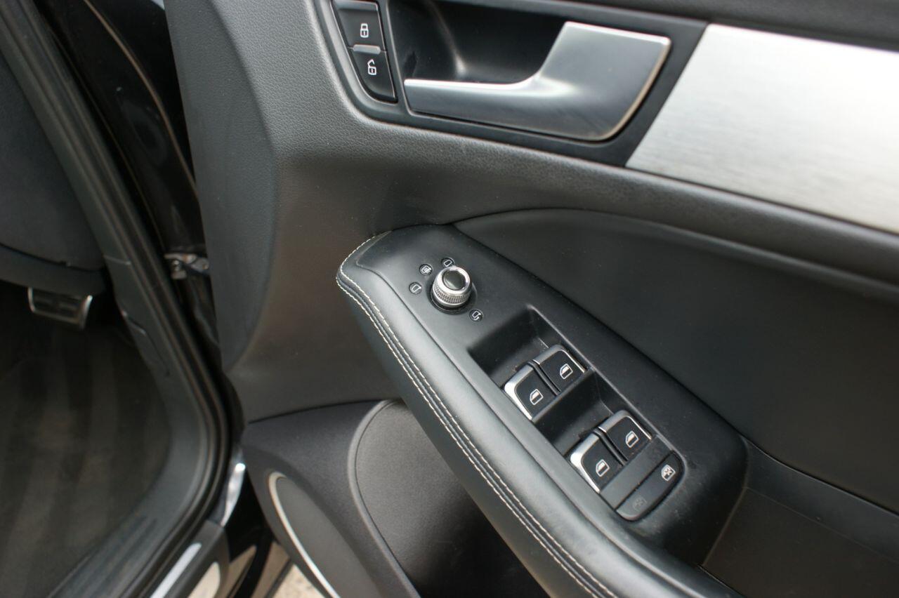 Audi SQ5 view 37
