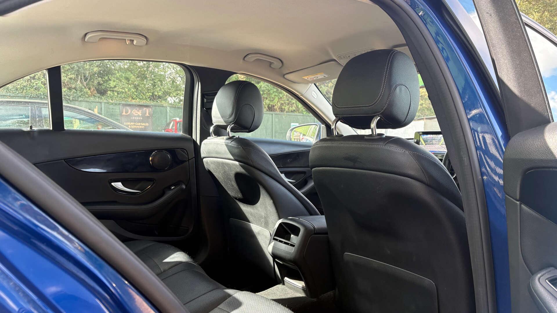 Mercedes-Benz C-Class view 8