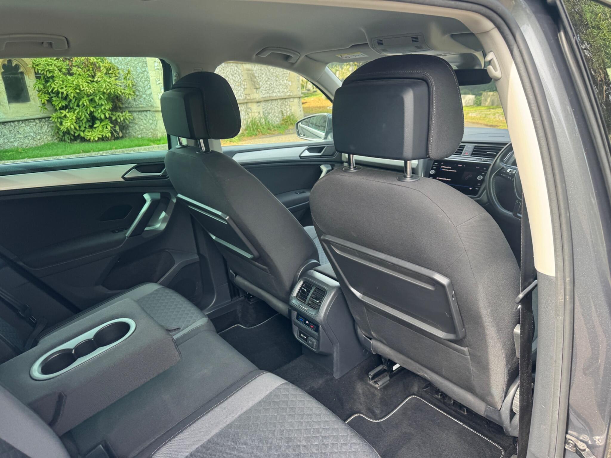 Volkswagen Tiguan view 36