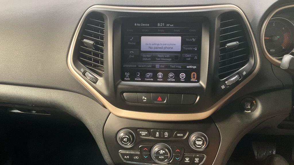 Jeep Cherokee view 13