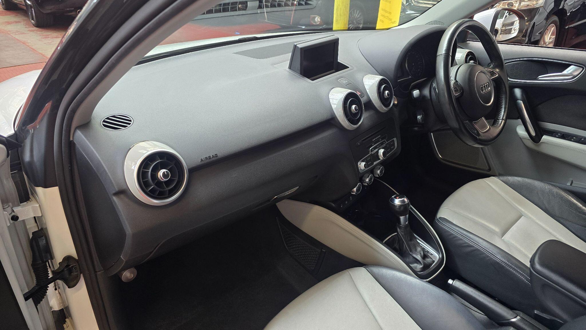 Audi A1 view 12