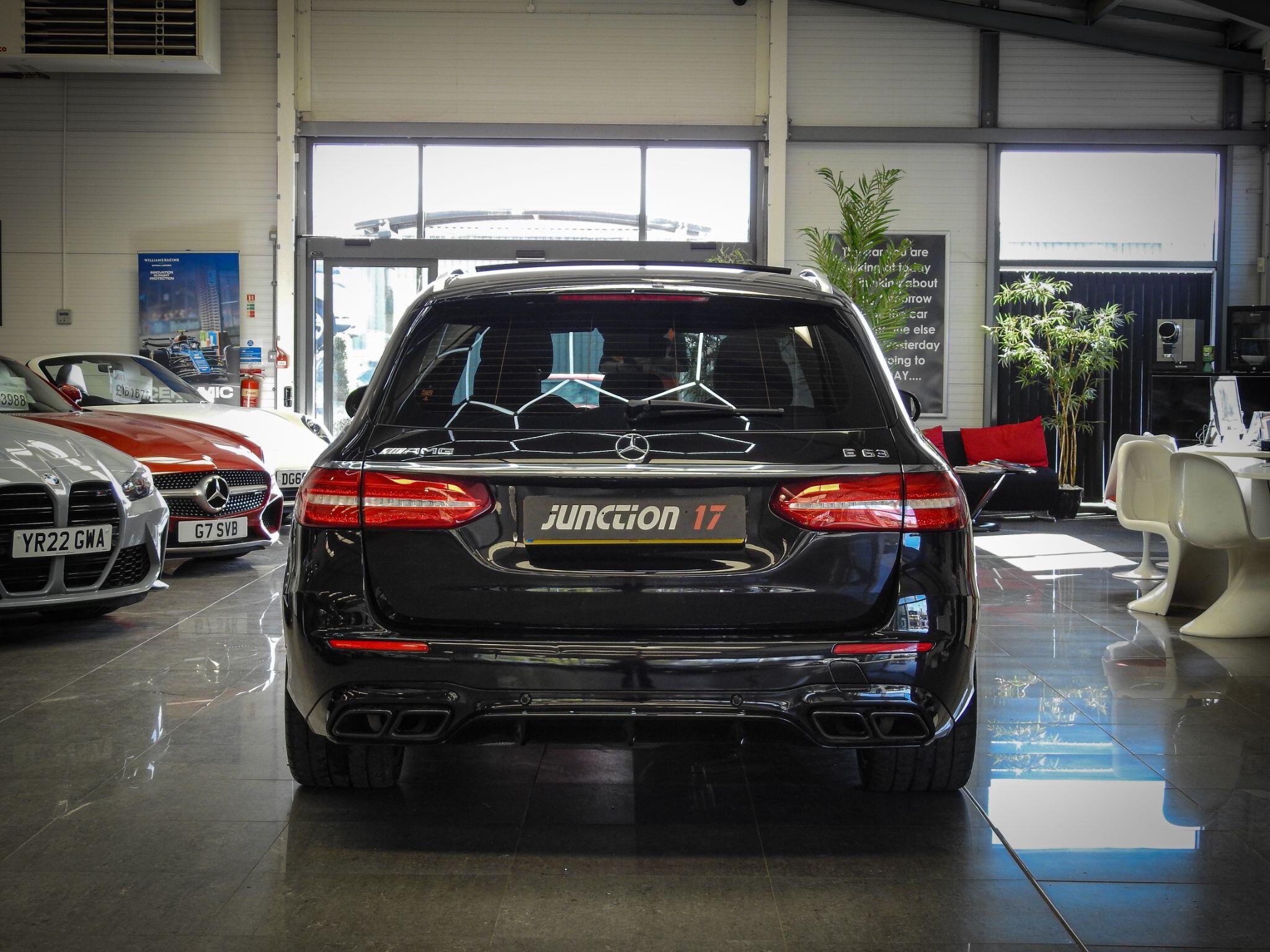 Mercedes-Benz E-Class view 16