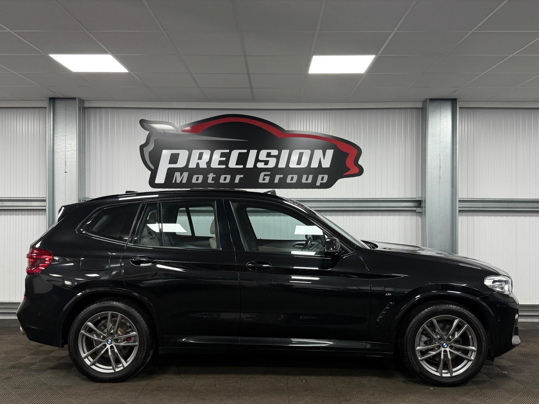 BMW X3 view 11