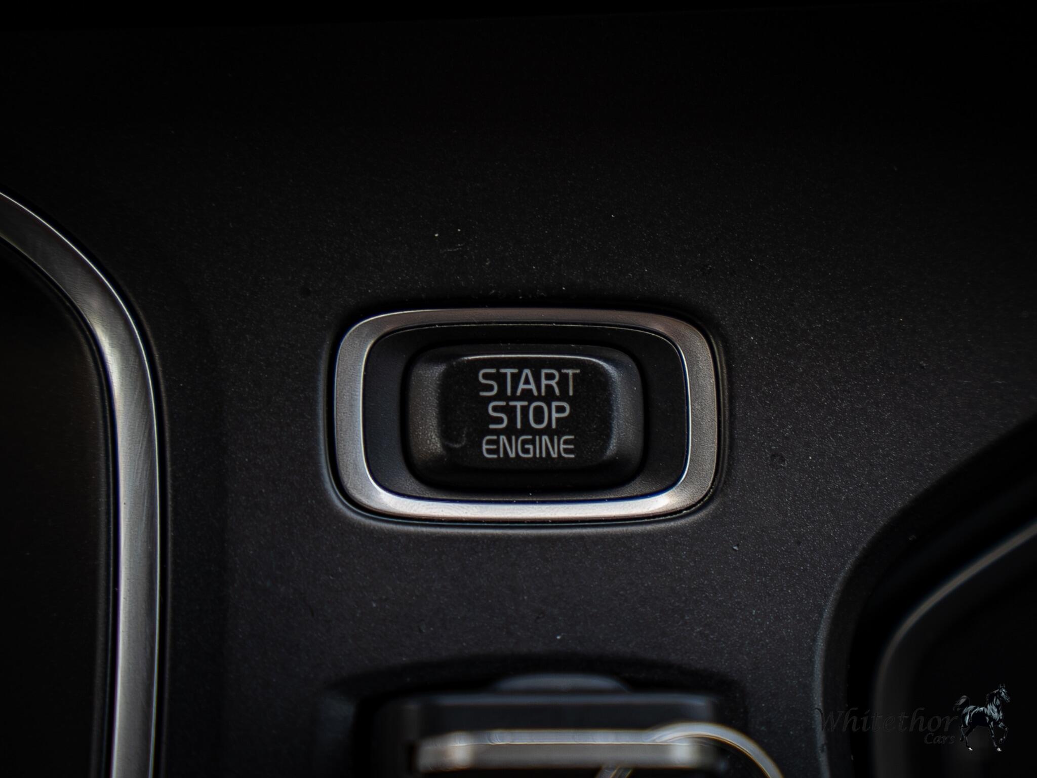 Volvo V40 view 18