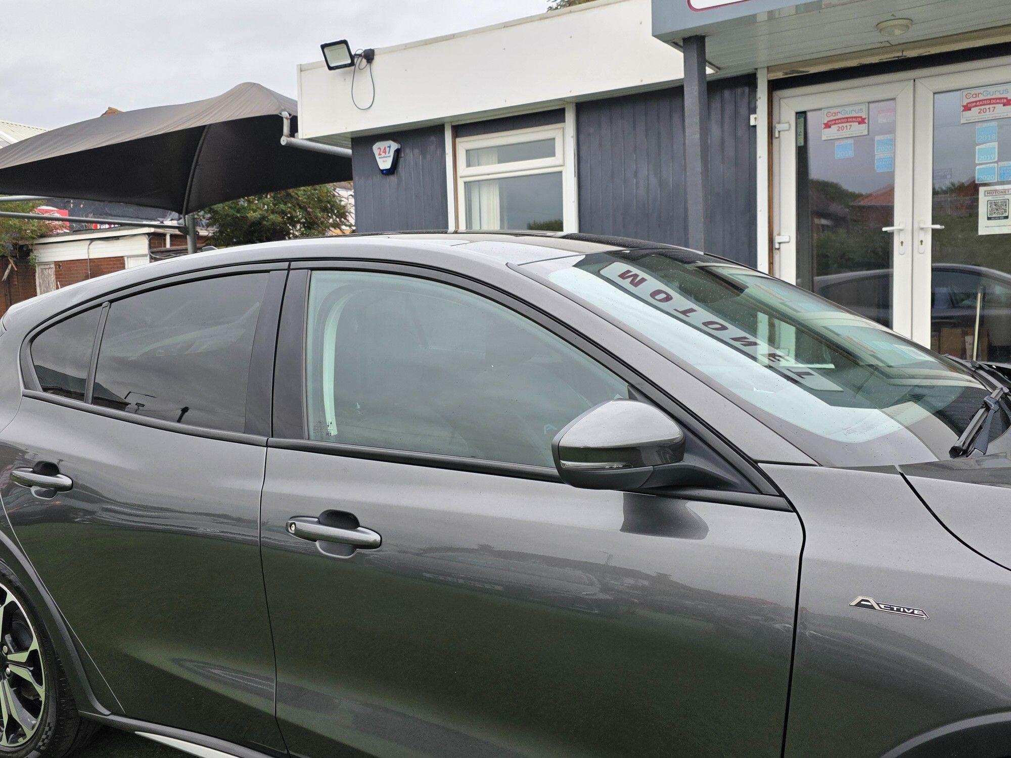 Ford Focus view 37