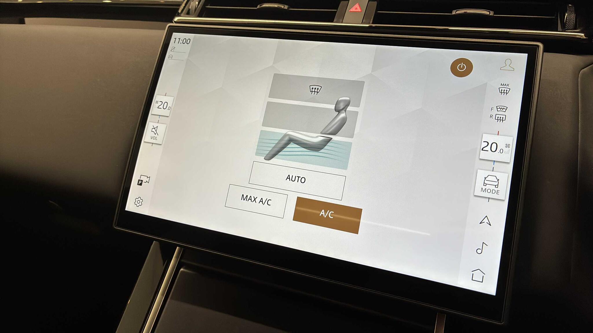 Land Rover Range Rover Velar view 30