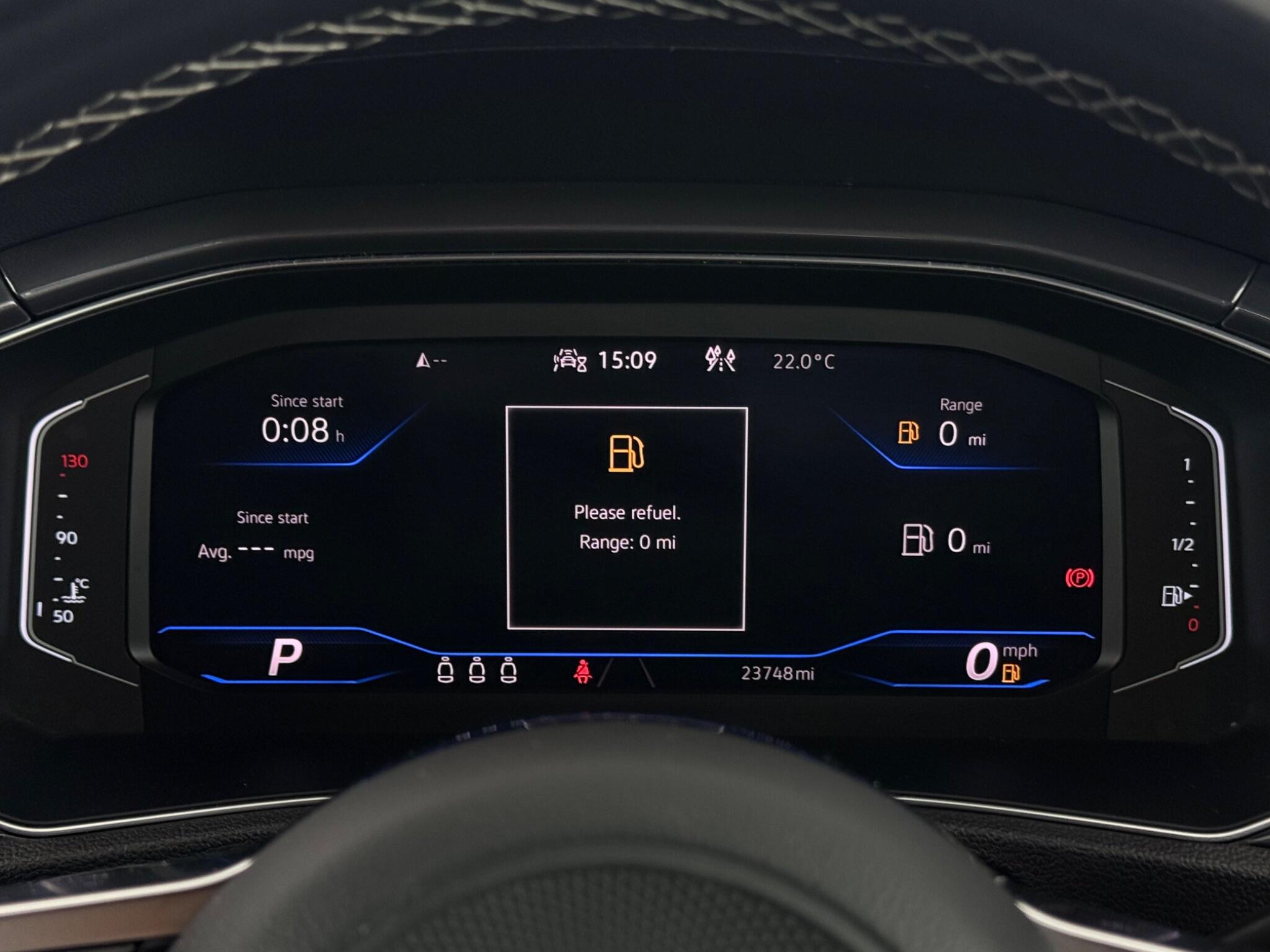 Volkswagen T-Roc view 15