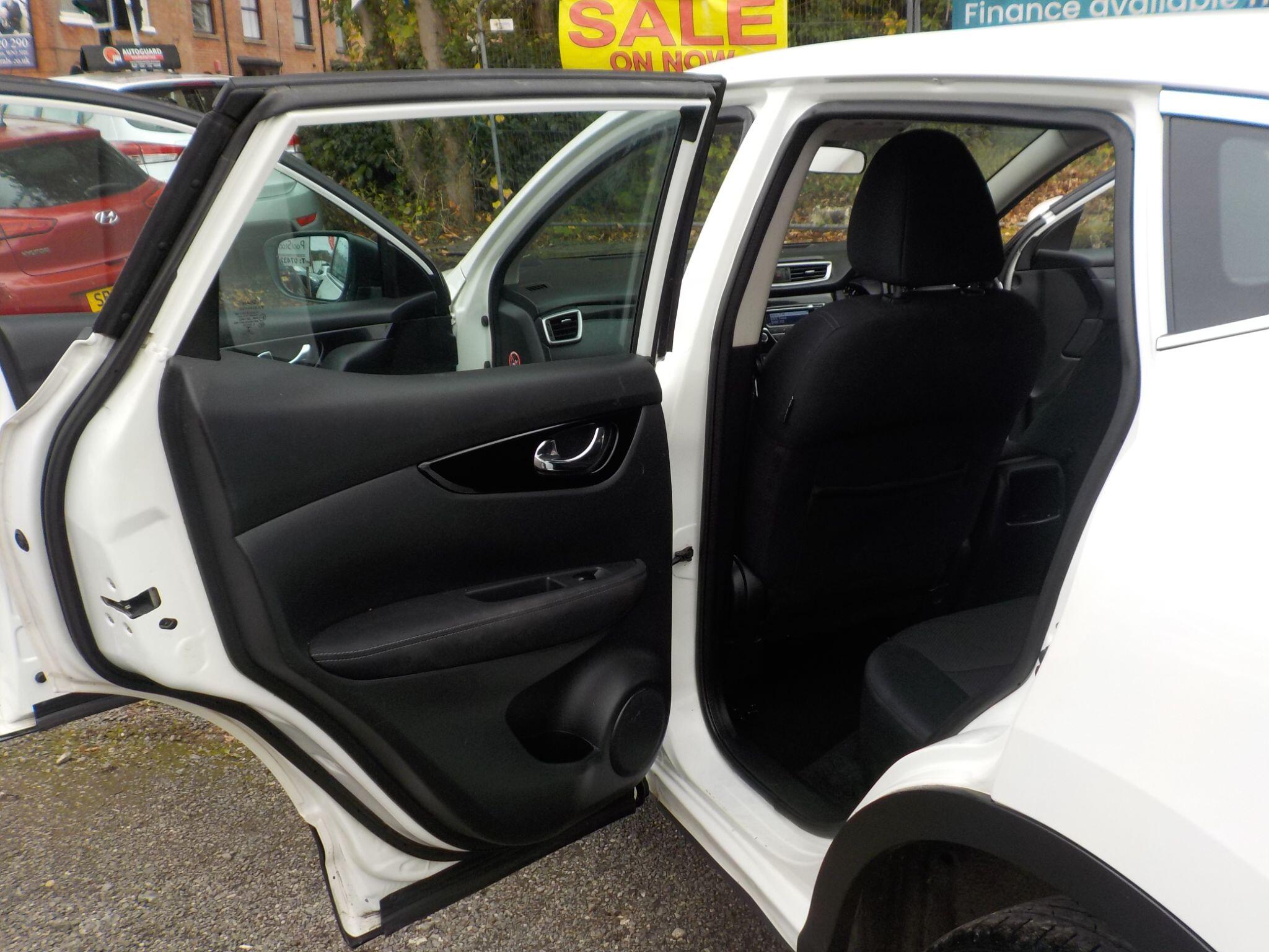 Nissan Qashqai 1.5 dCi Acenta 2WD Euro 5 (s/s) 5dr