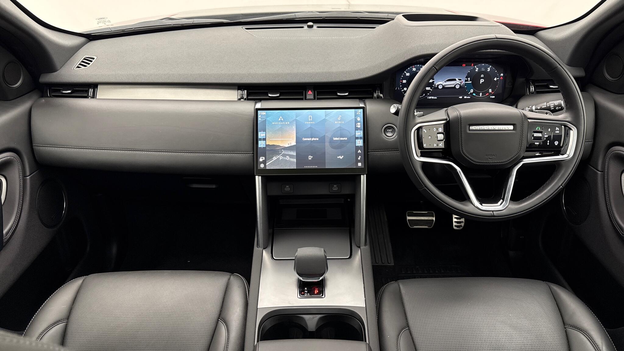 Land Rover Discovery Sport view 9