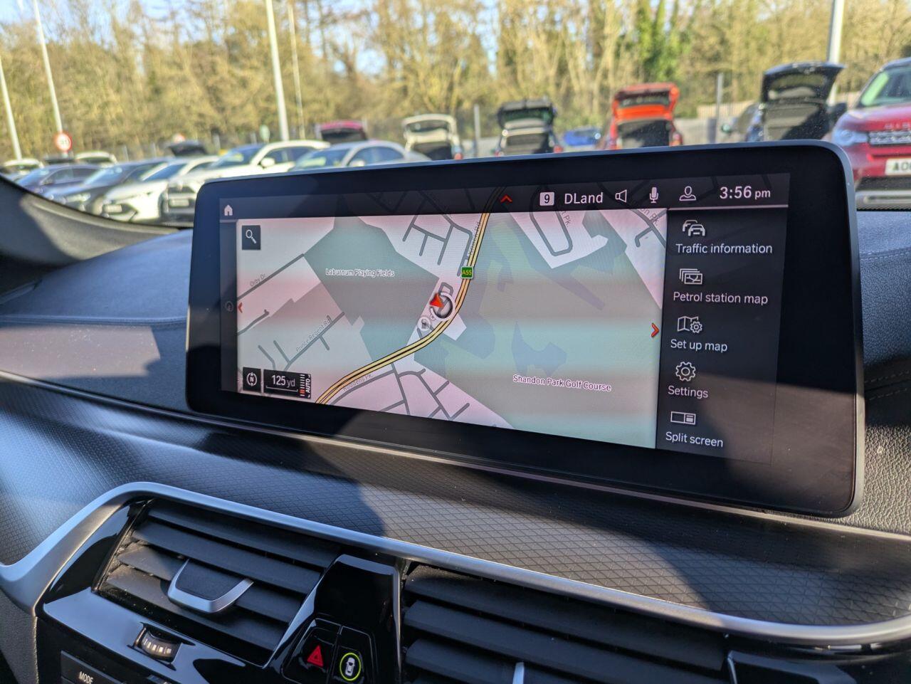 BMW 5 Series view 17