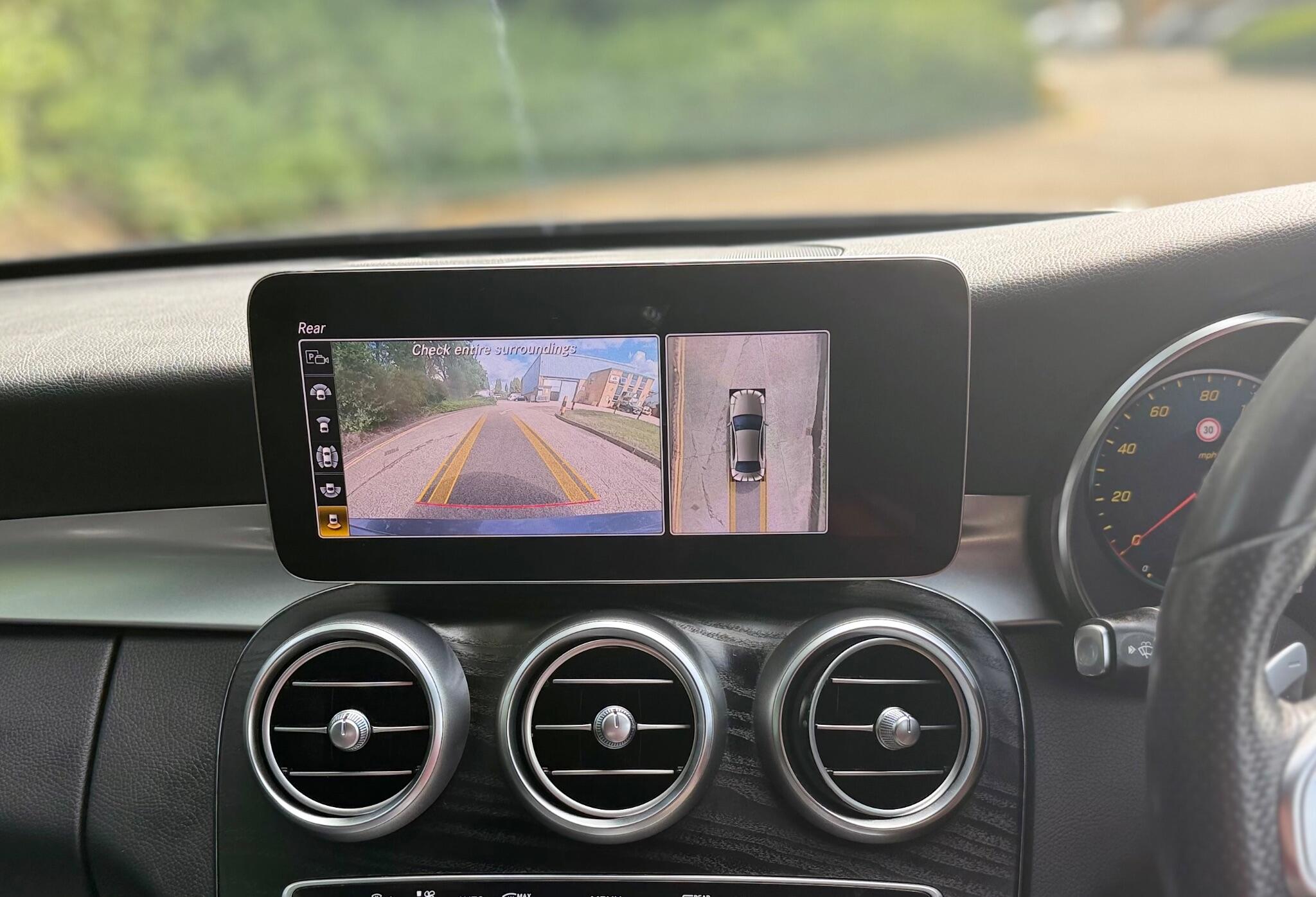 Mercedes-Benz C Class view 27