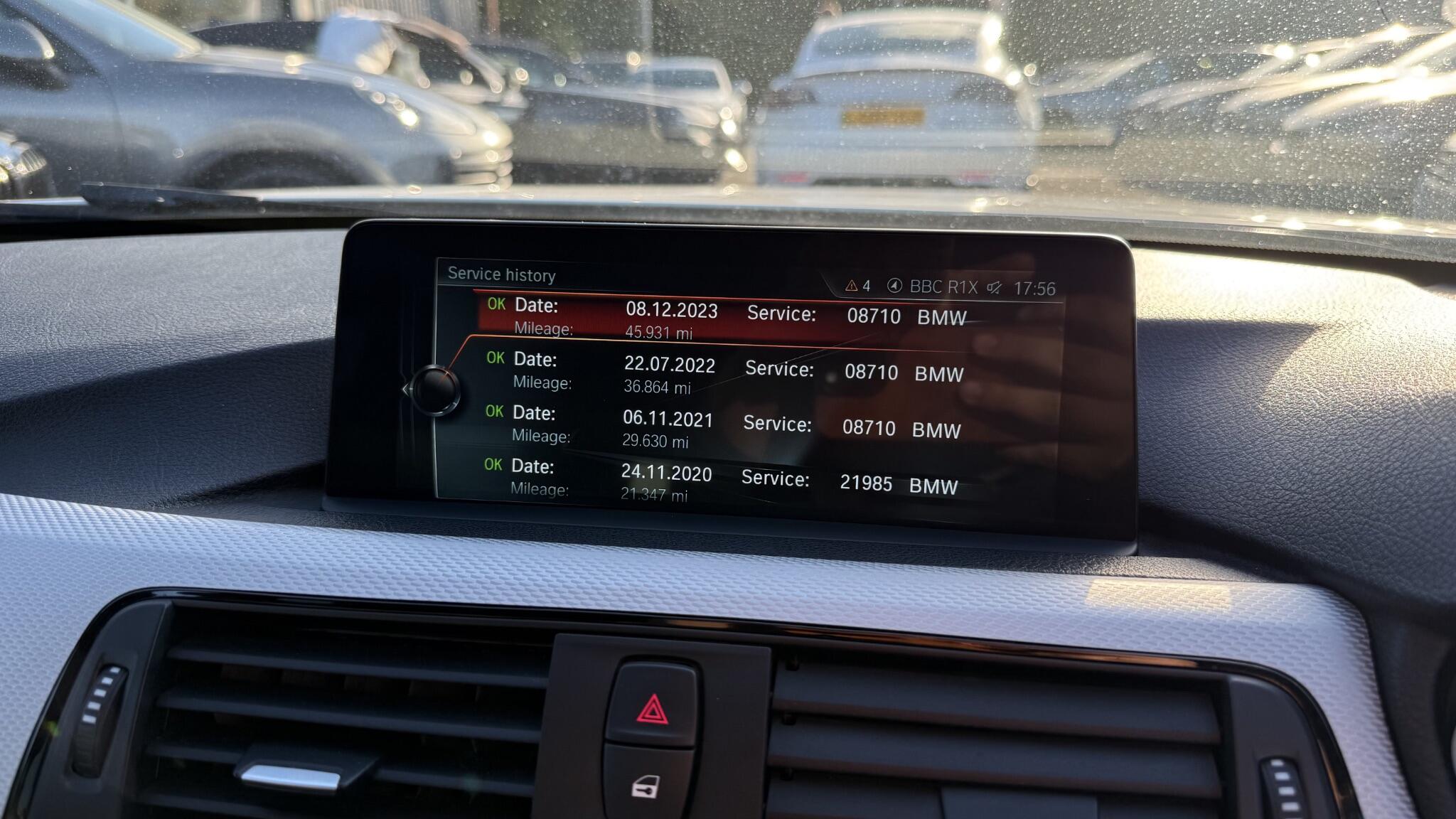 BMW 3 Series view 27