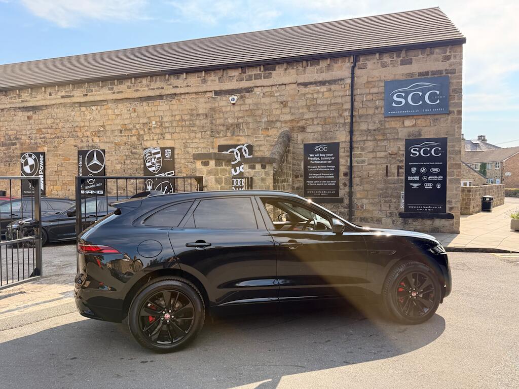 Jaguar F-Pace view 14
