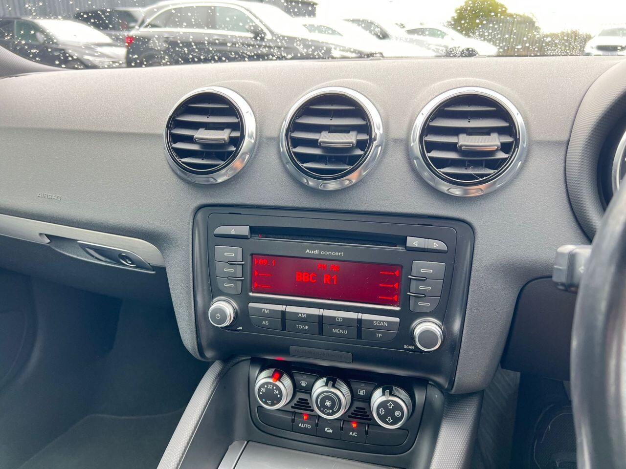 Audi TT view 6