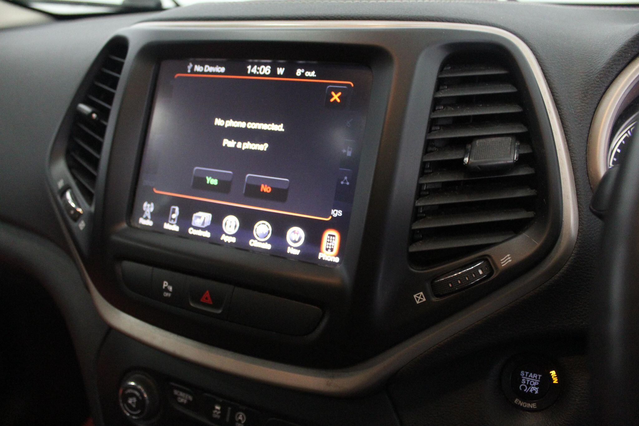 Jeep Cherokee view 41