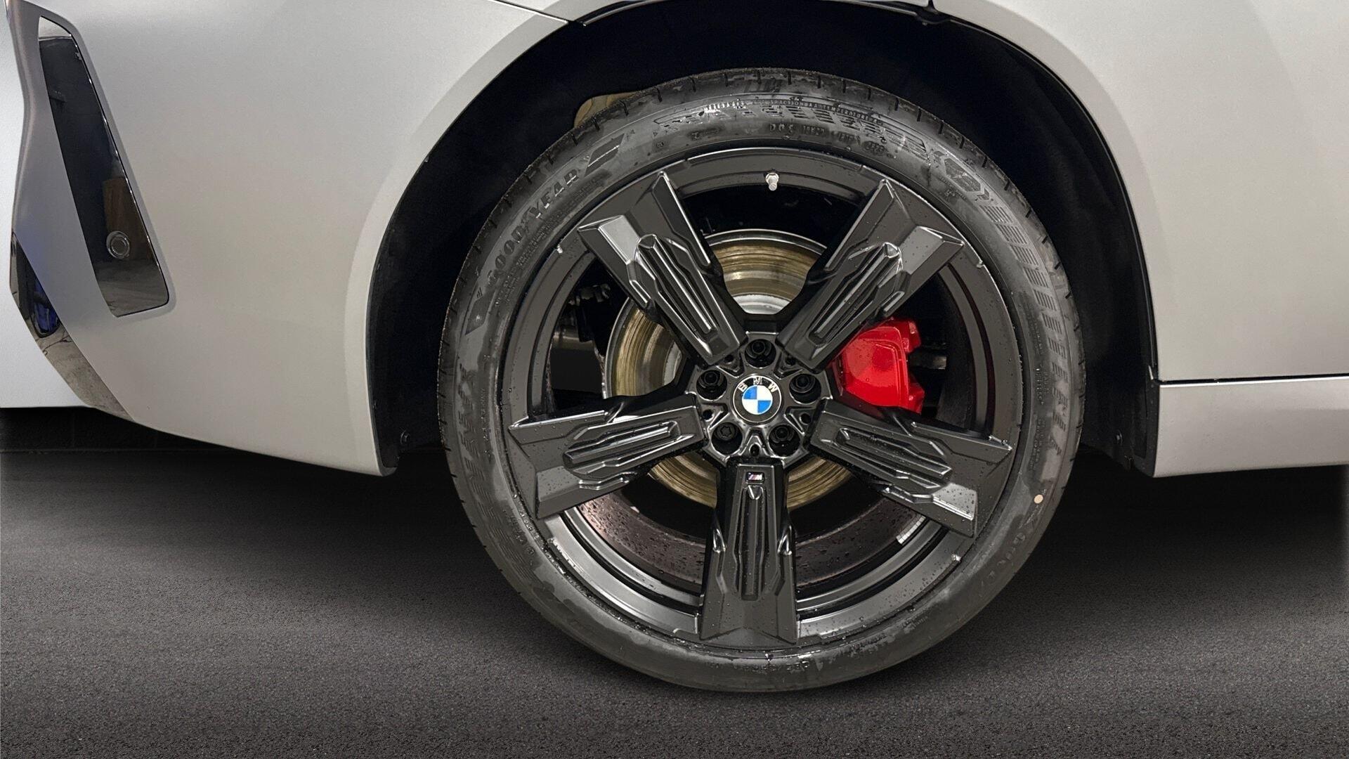 BMW X3 view 14