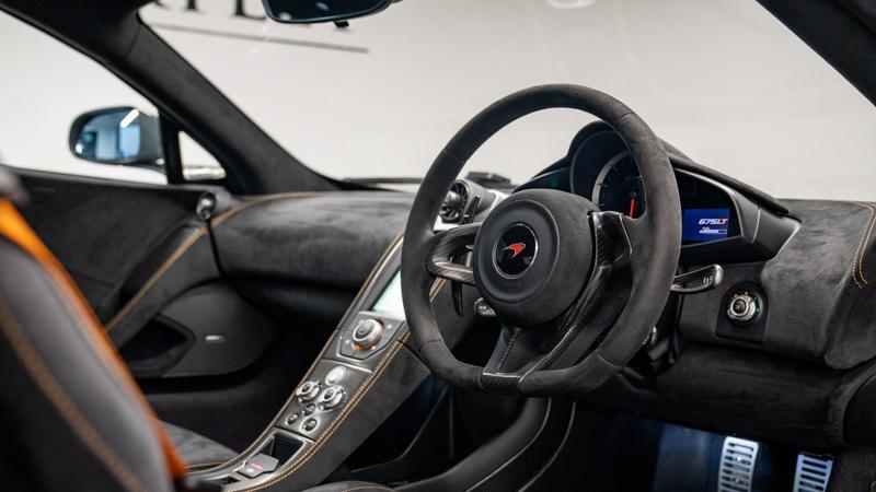 Mclaren 675LT view 38