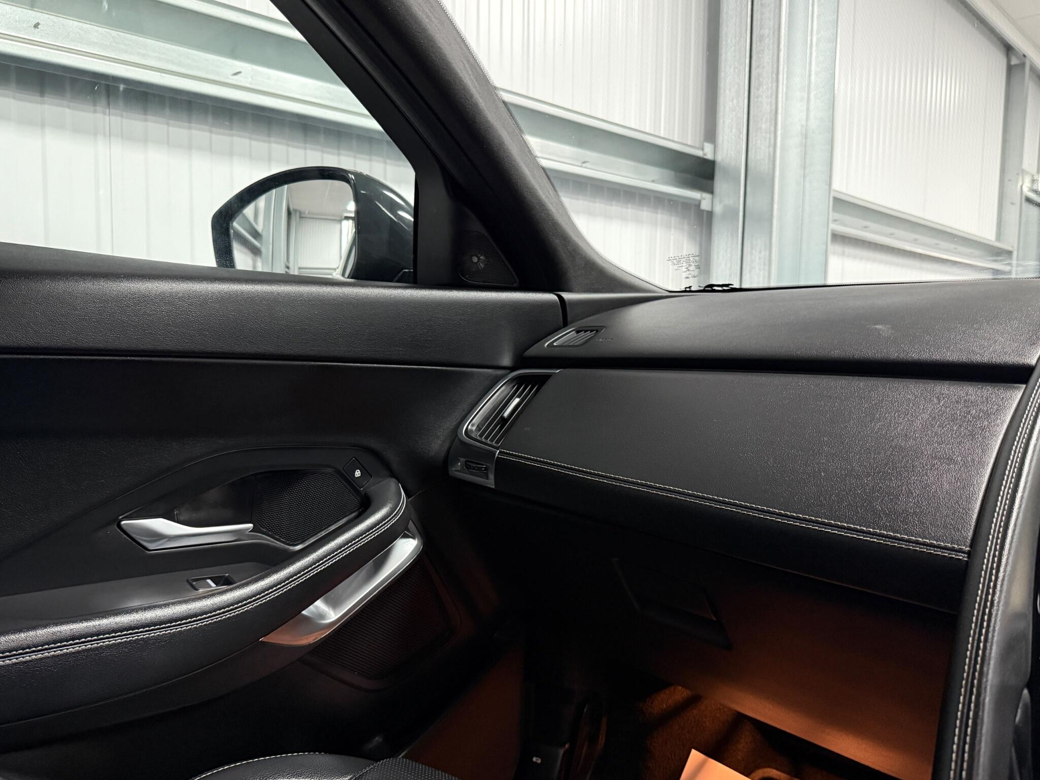 Jaguar E-Pace view 32