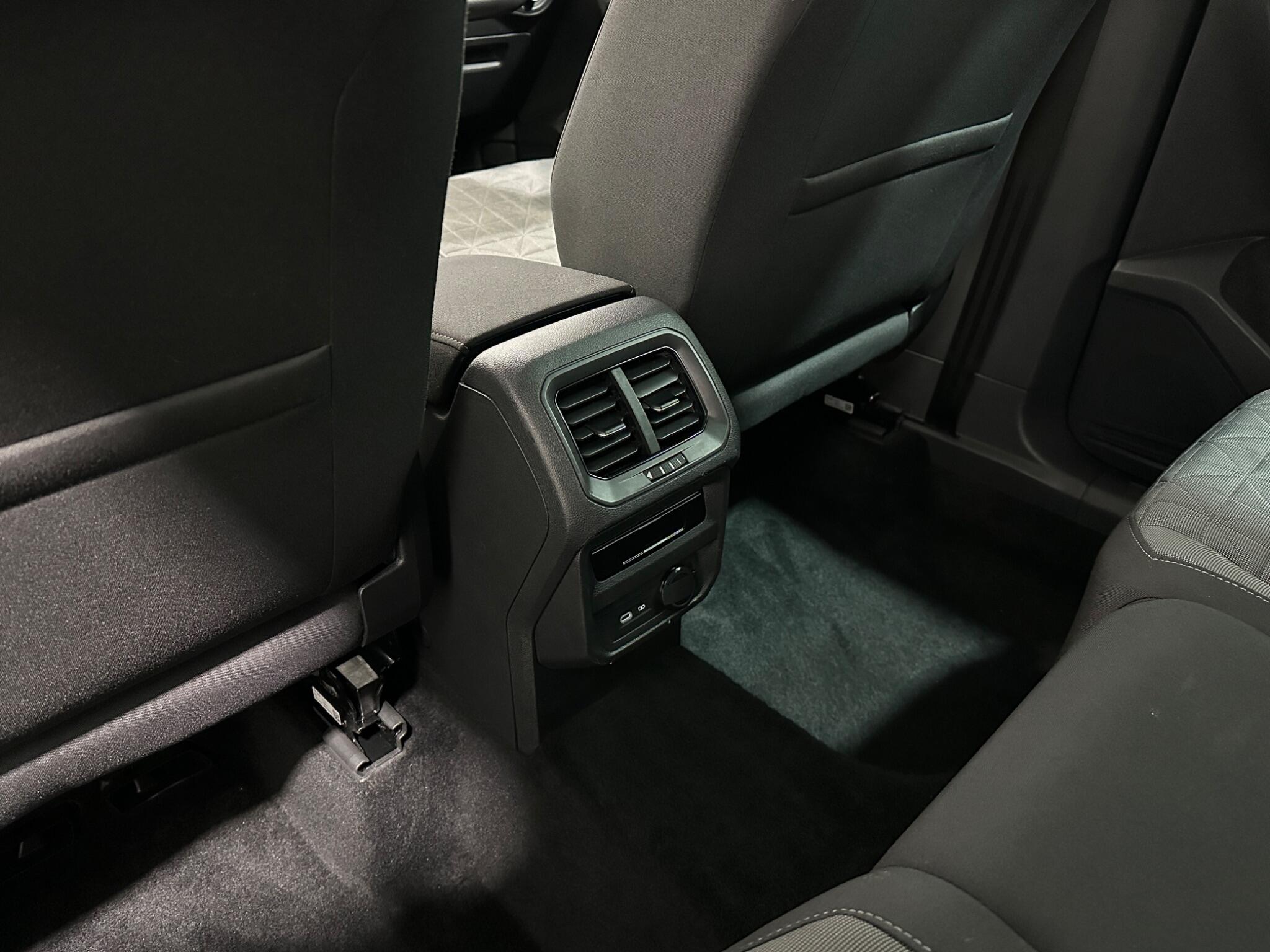 Volkswagen Tiguan view 37