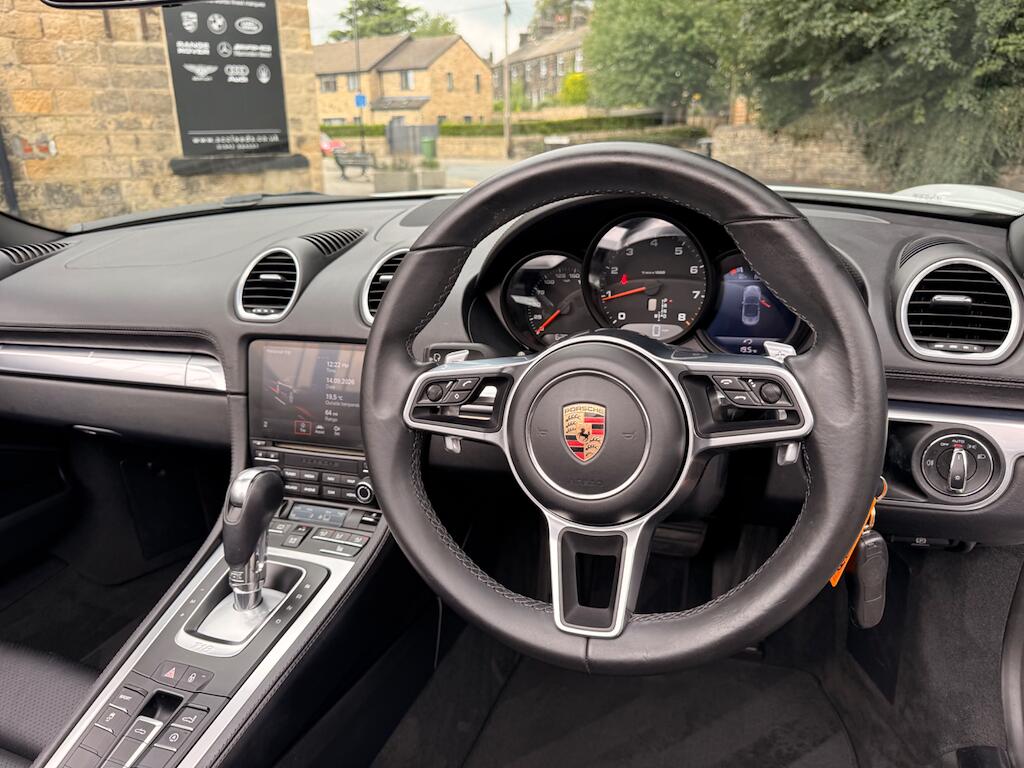 Porsche Boxster view 29