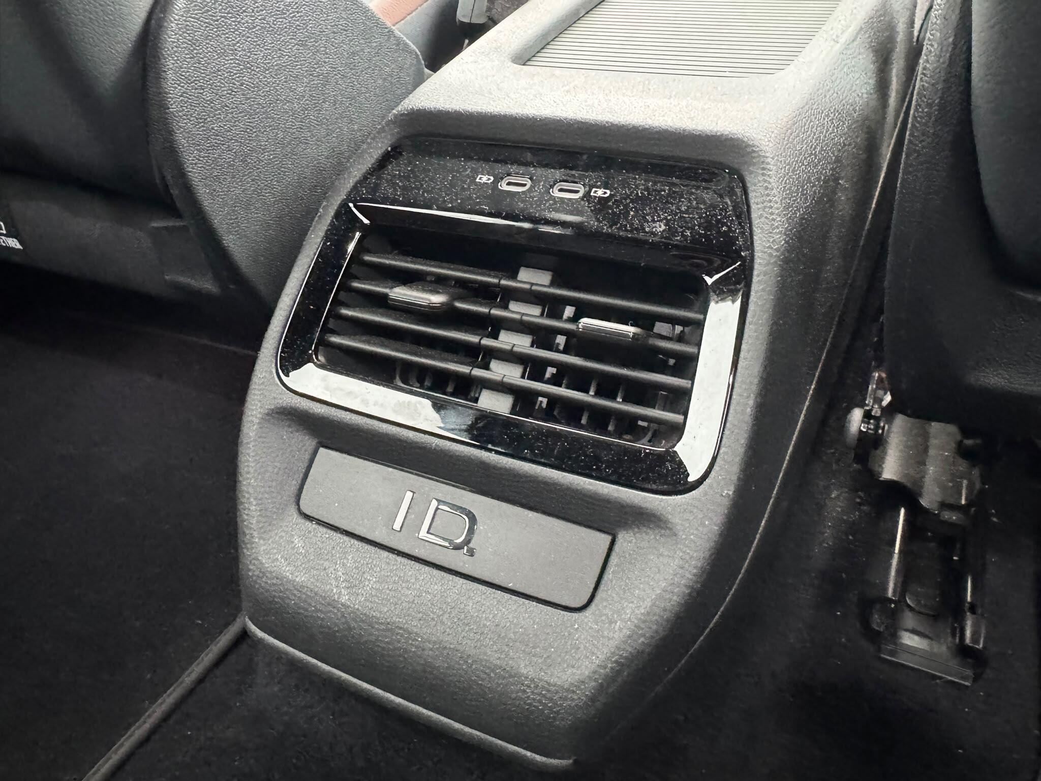 Volkswagen Id.4 view 49