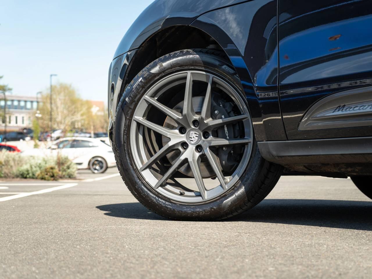 Porsche Macan view 49