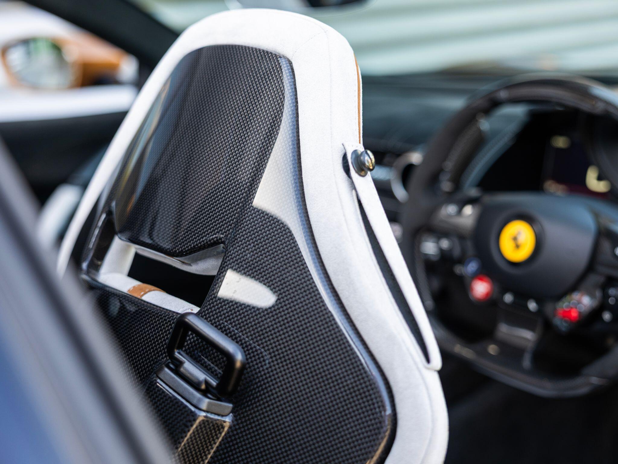 Ferrari 812 view 34