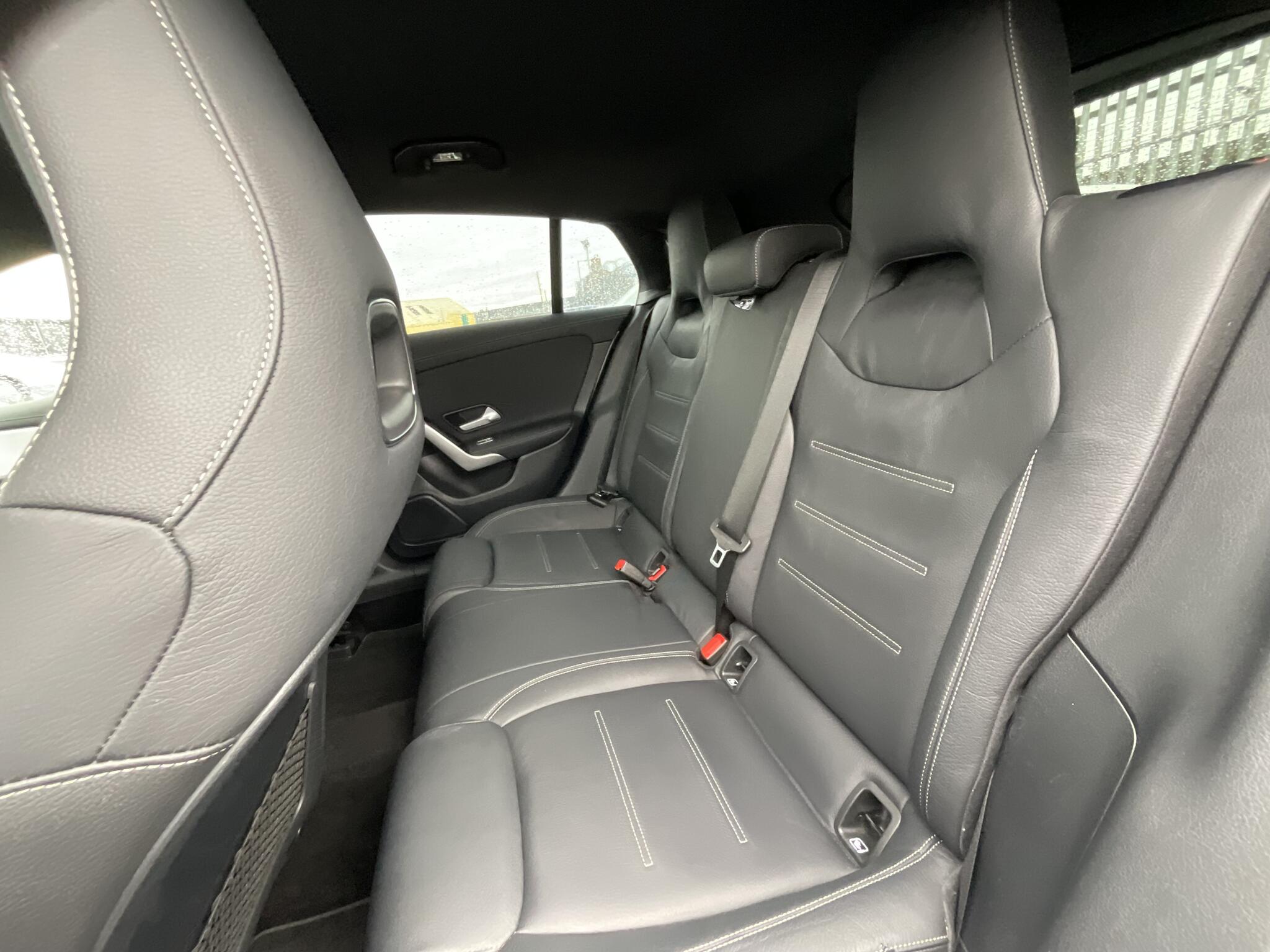 Mercedes-Benz Cla view 14
