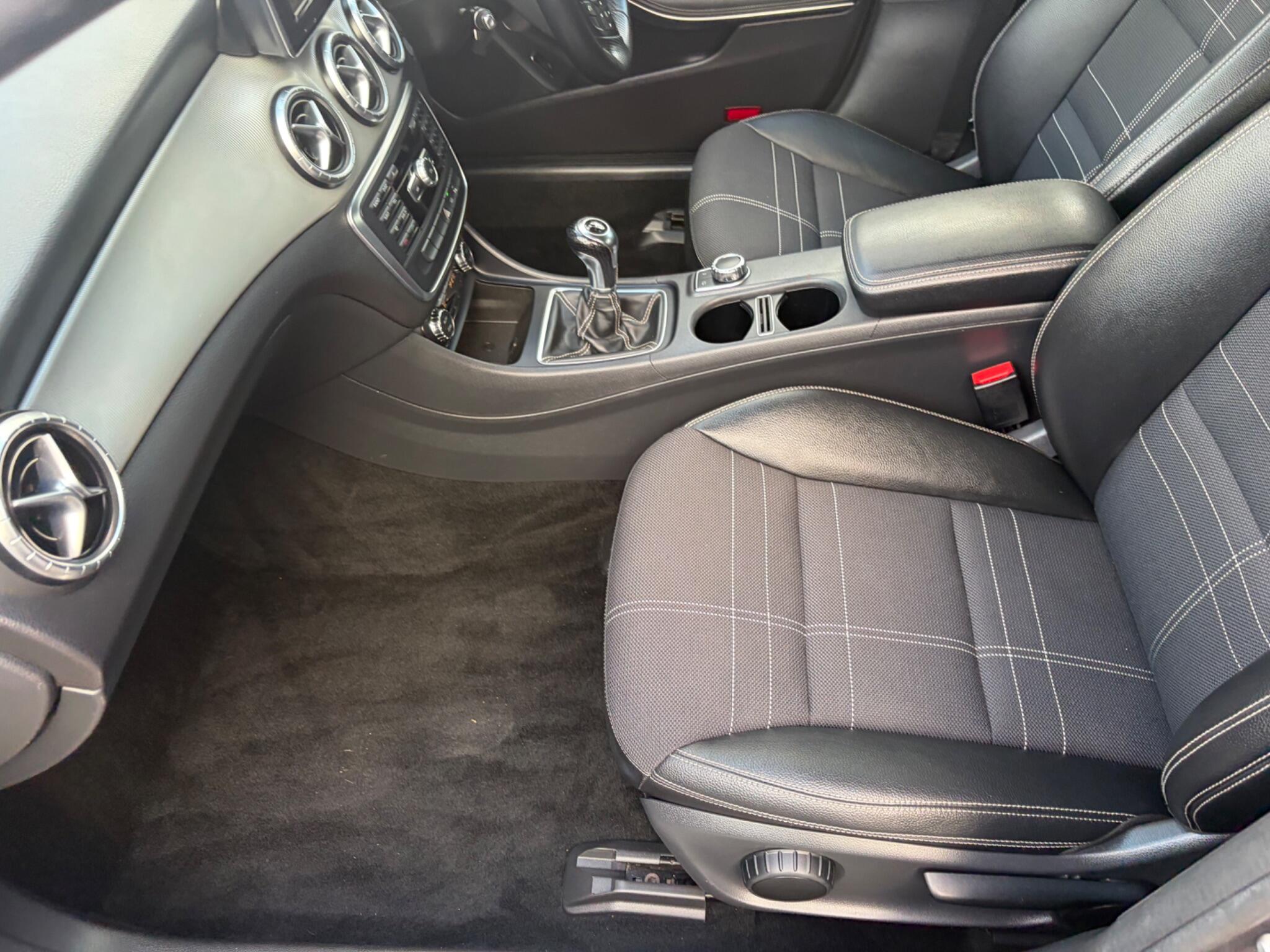 Mercedes-Benz Cla view 75