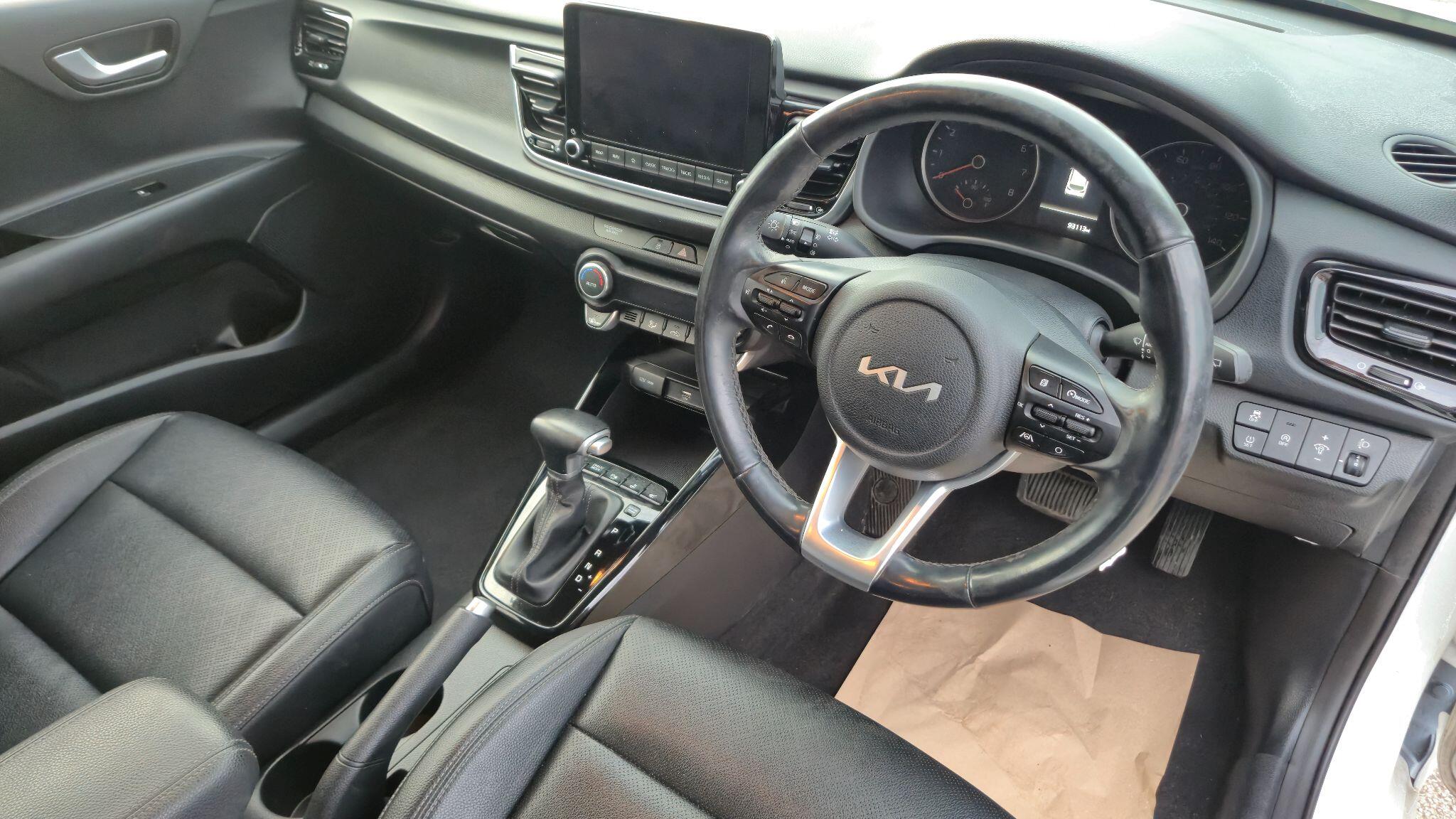Kia Rio view 16
