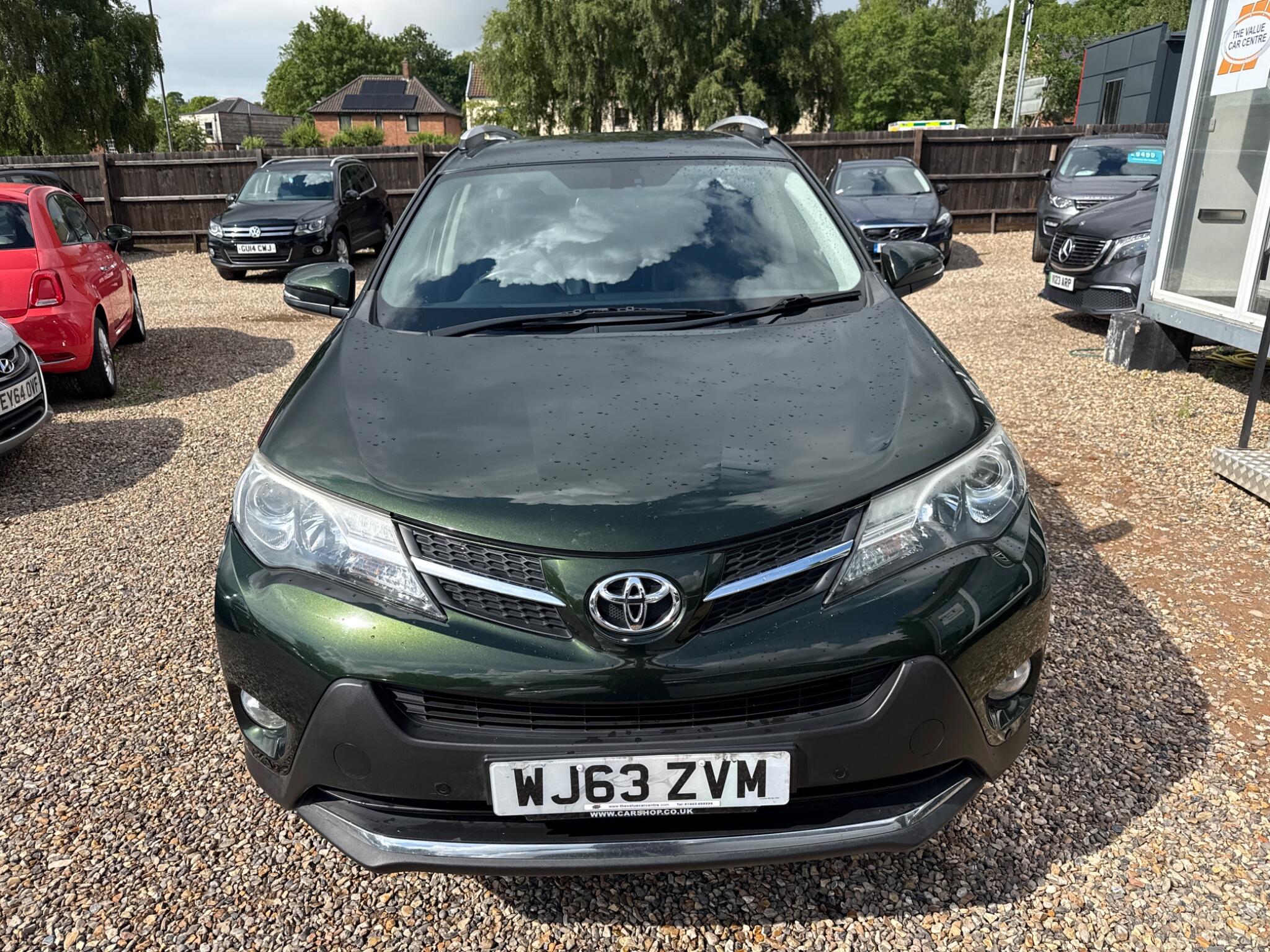 Toyota Rav4 view 11