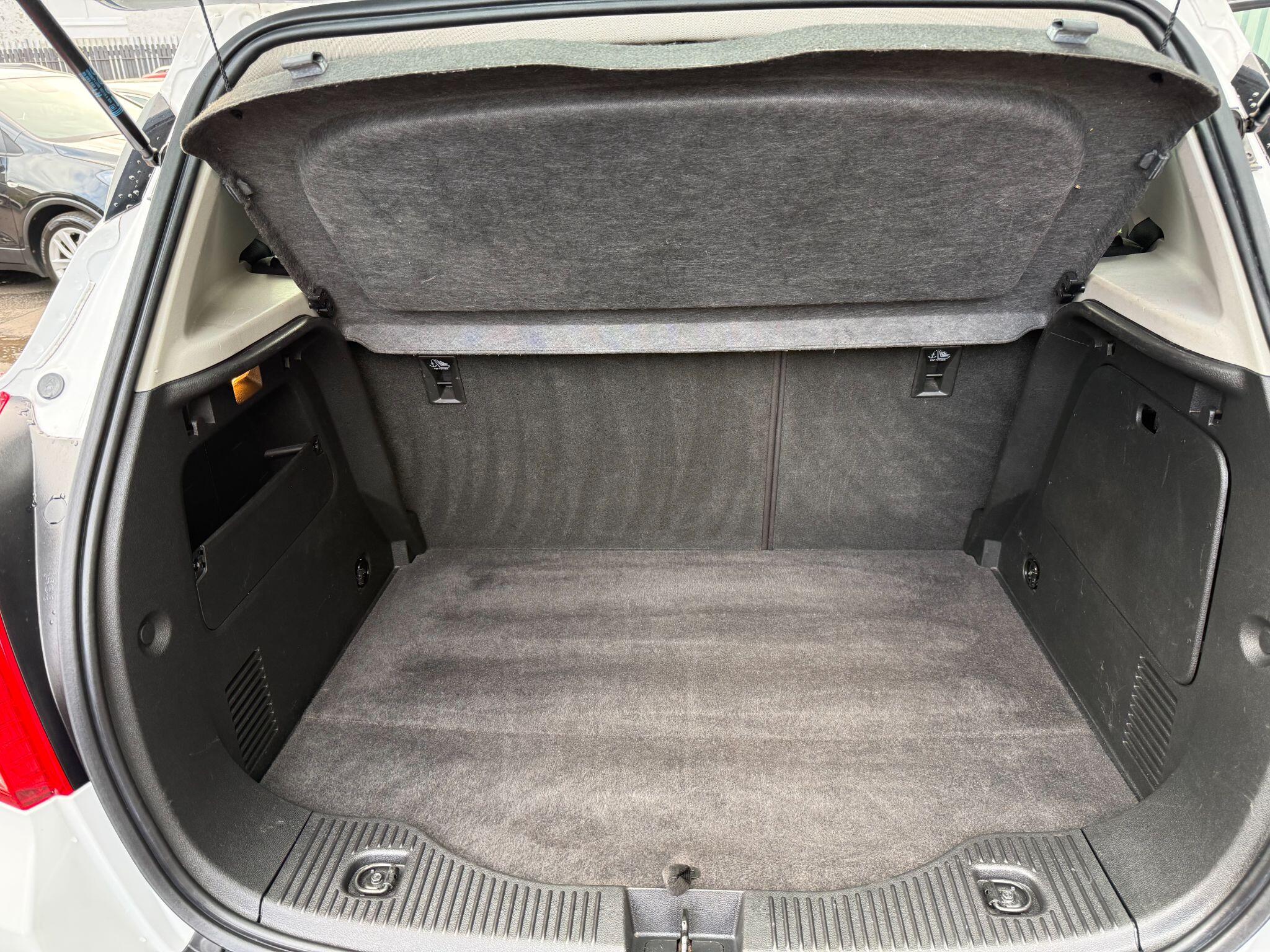 Vauxhall Mokka view 39
