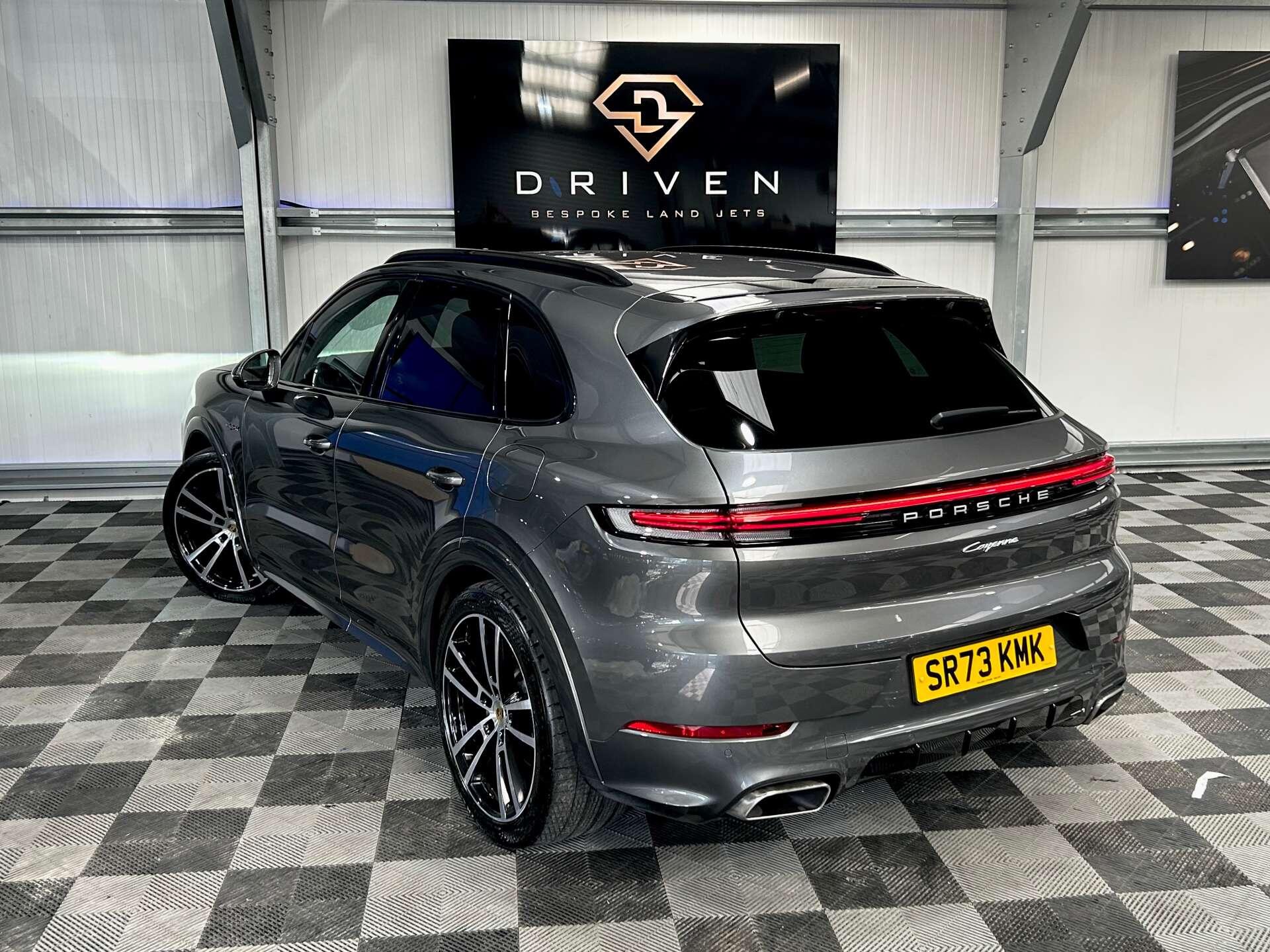 Porsche Cayenne view 17