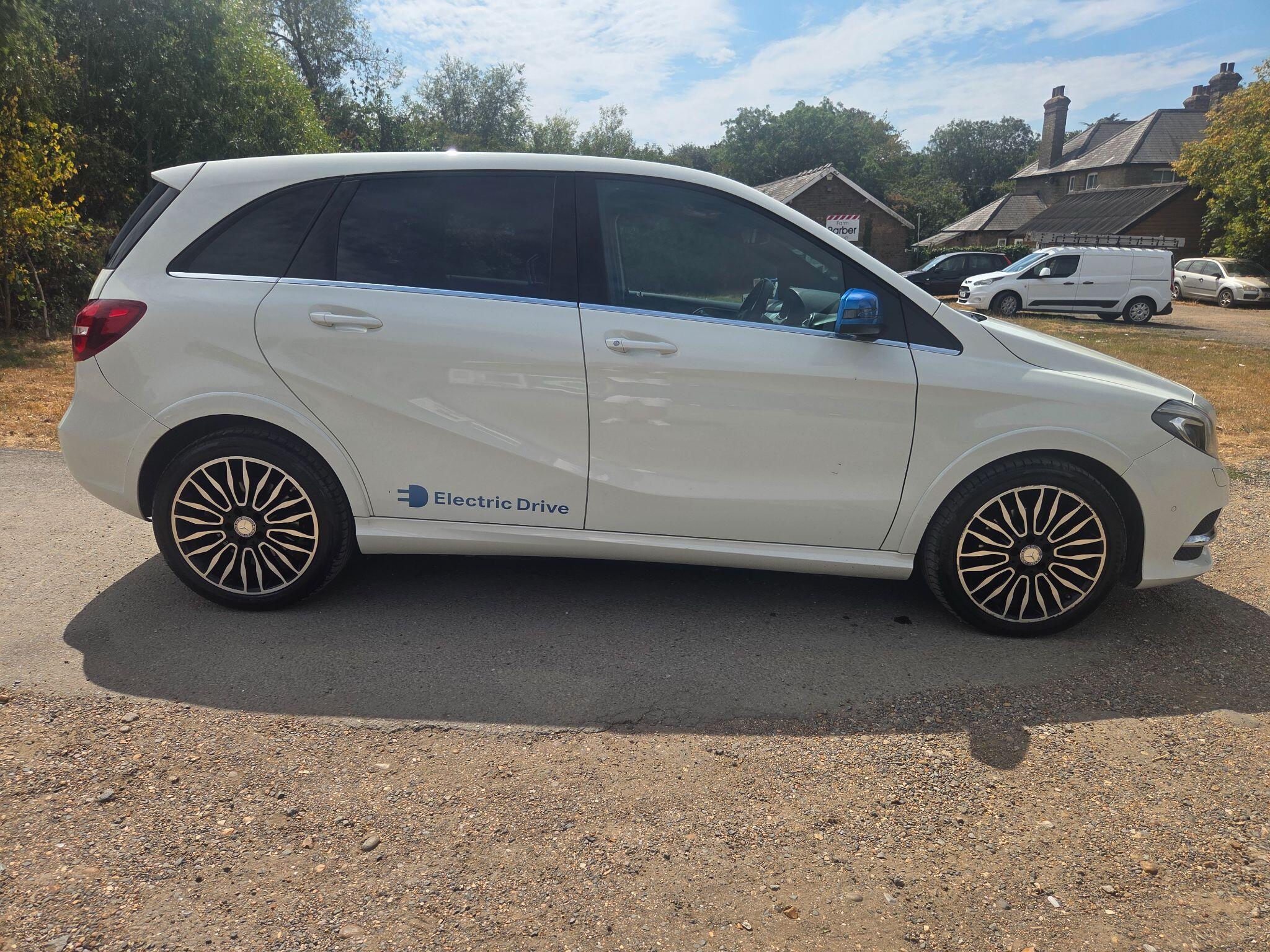 Mercedes-Benz B-Class view 10