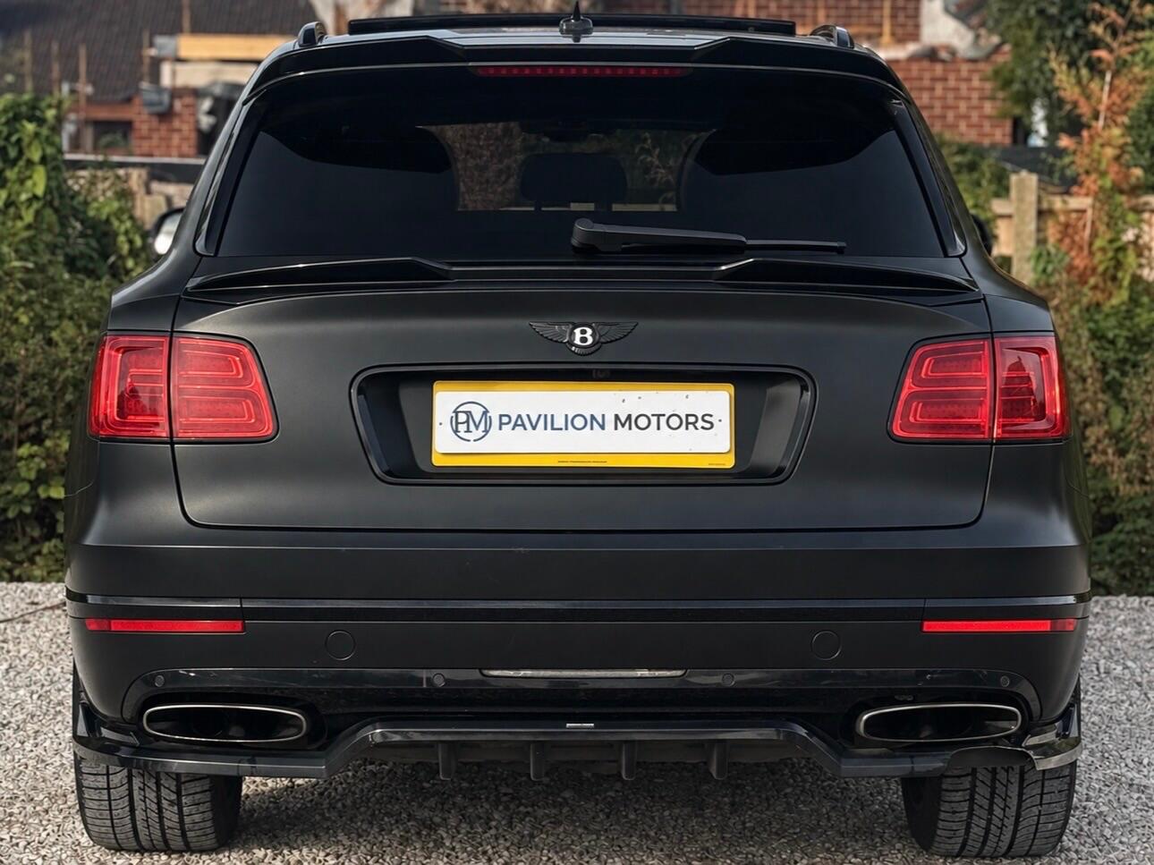 Bentley Bentayga view 11
