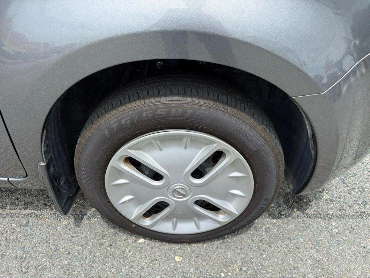 Nissan Cube view 17