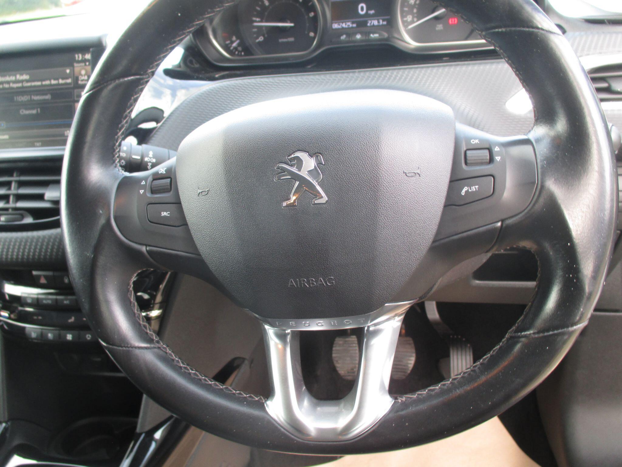 Peugeot 2008 view 36