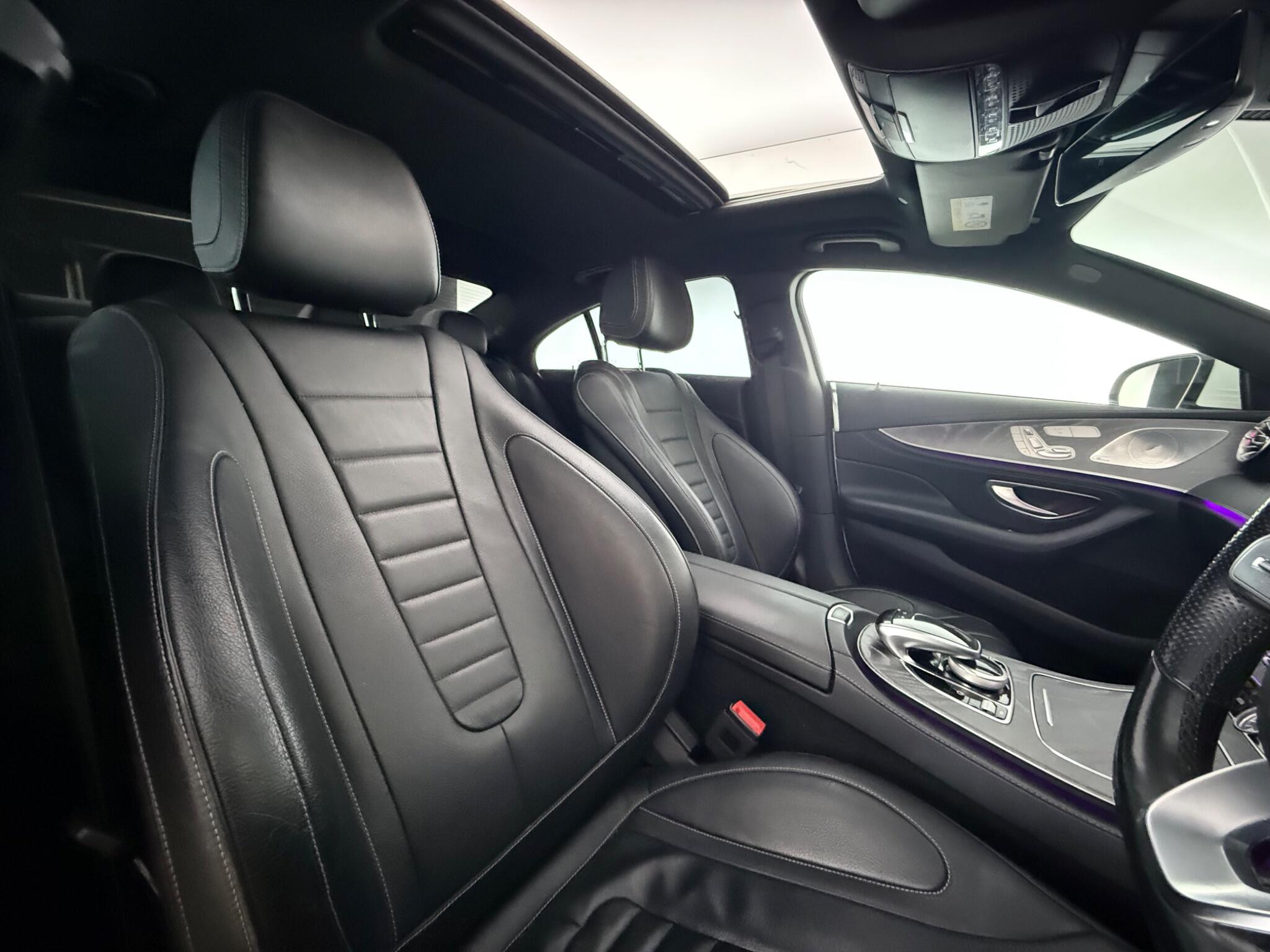 Mercedes-Benz CLS view 35