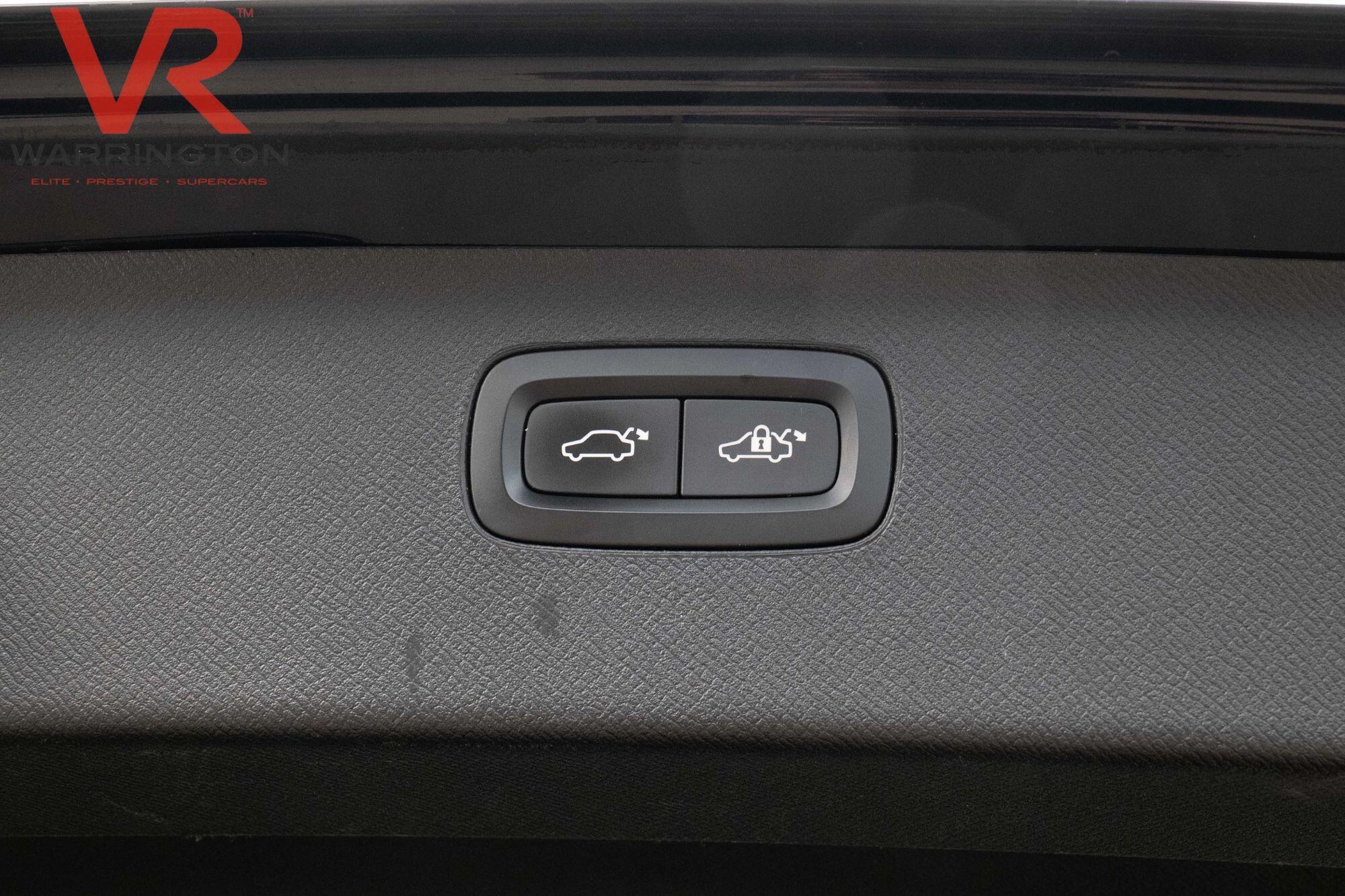 Volvo XC90 view 15